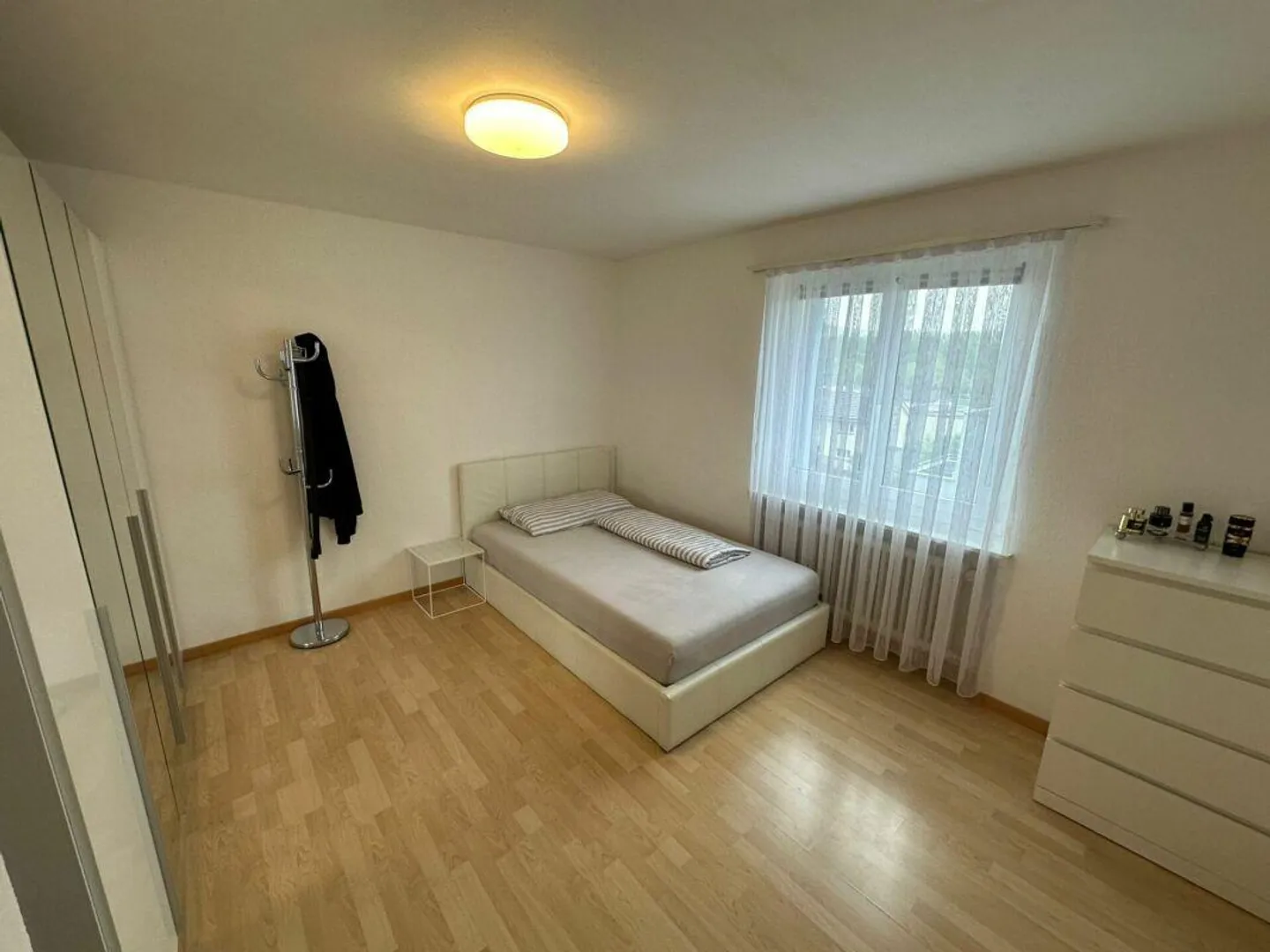 Cozy 4.5-room apartment with sunny balcony - Photo 5 of 8