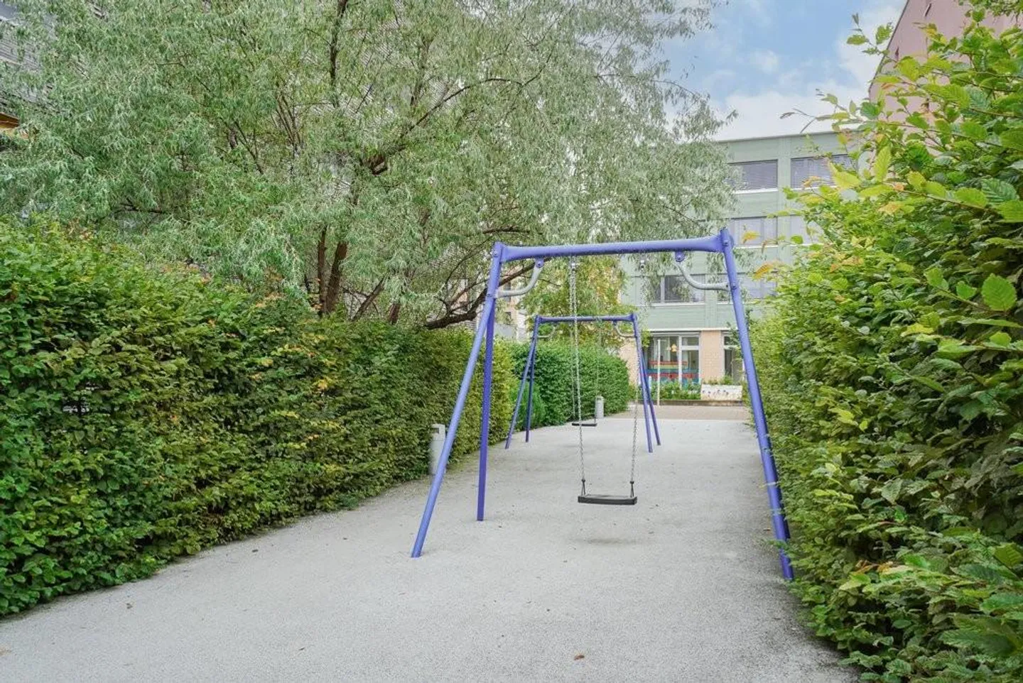 Familienfreundliches Zuhause mit sonnigem Sitzplatz - Foto 8 von 10