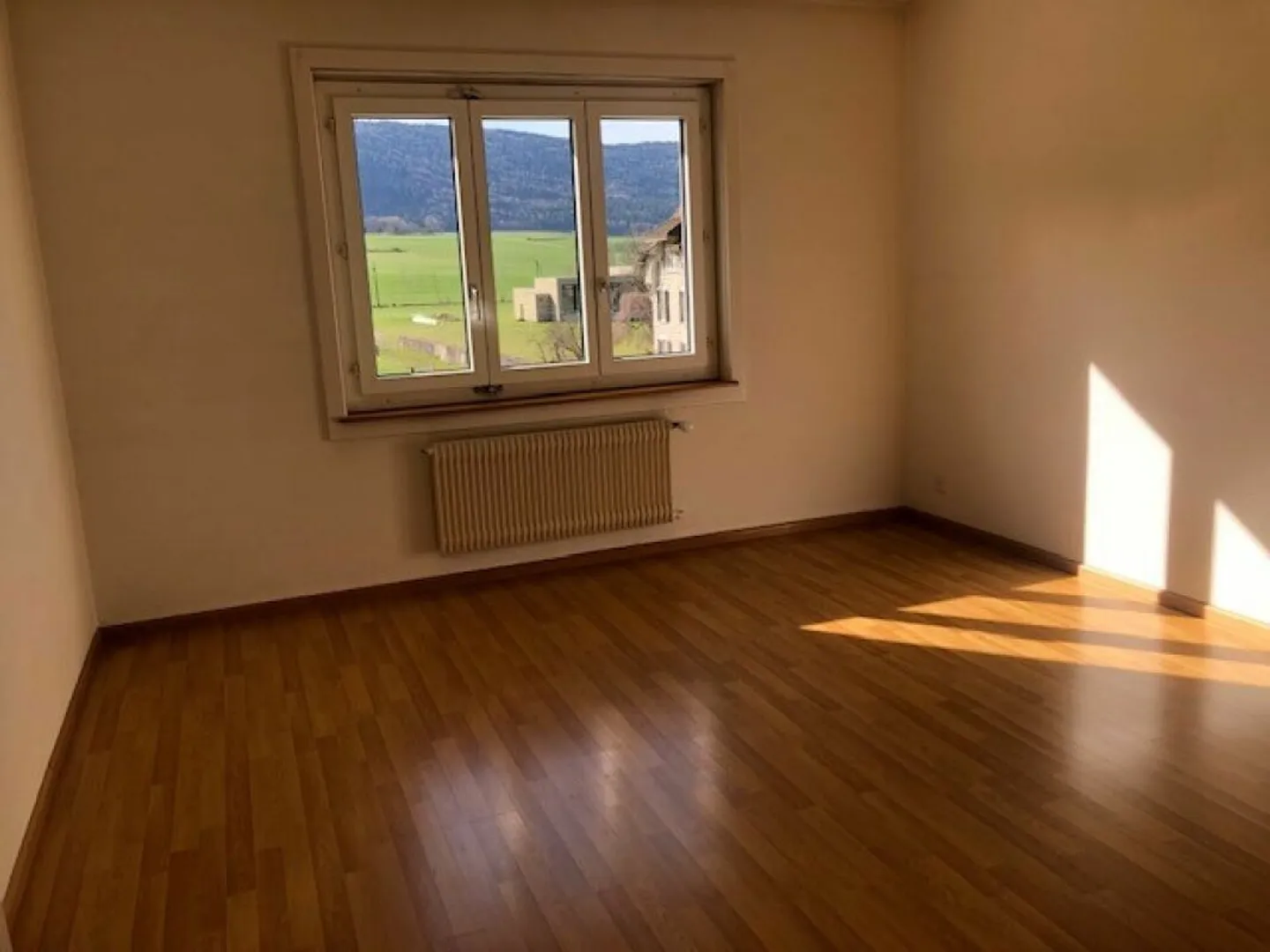 3,5-Zimmer-Wohnung im 2. Stock - Ruz Chasseran 3, Dombresson - Foto 5 von 11
