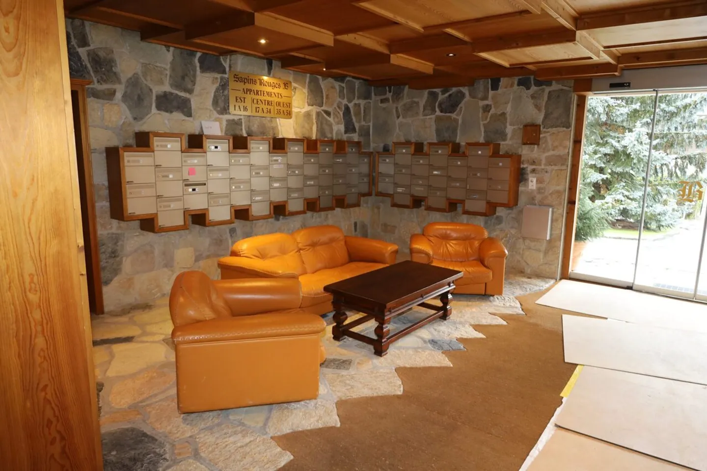 Magnificent 5.5-room apartment with a view of the golf course in Crans - Photo 21 of 23