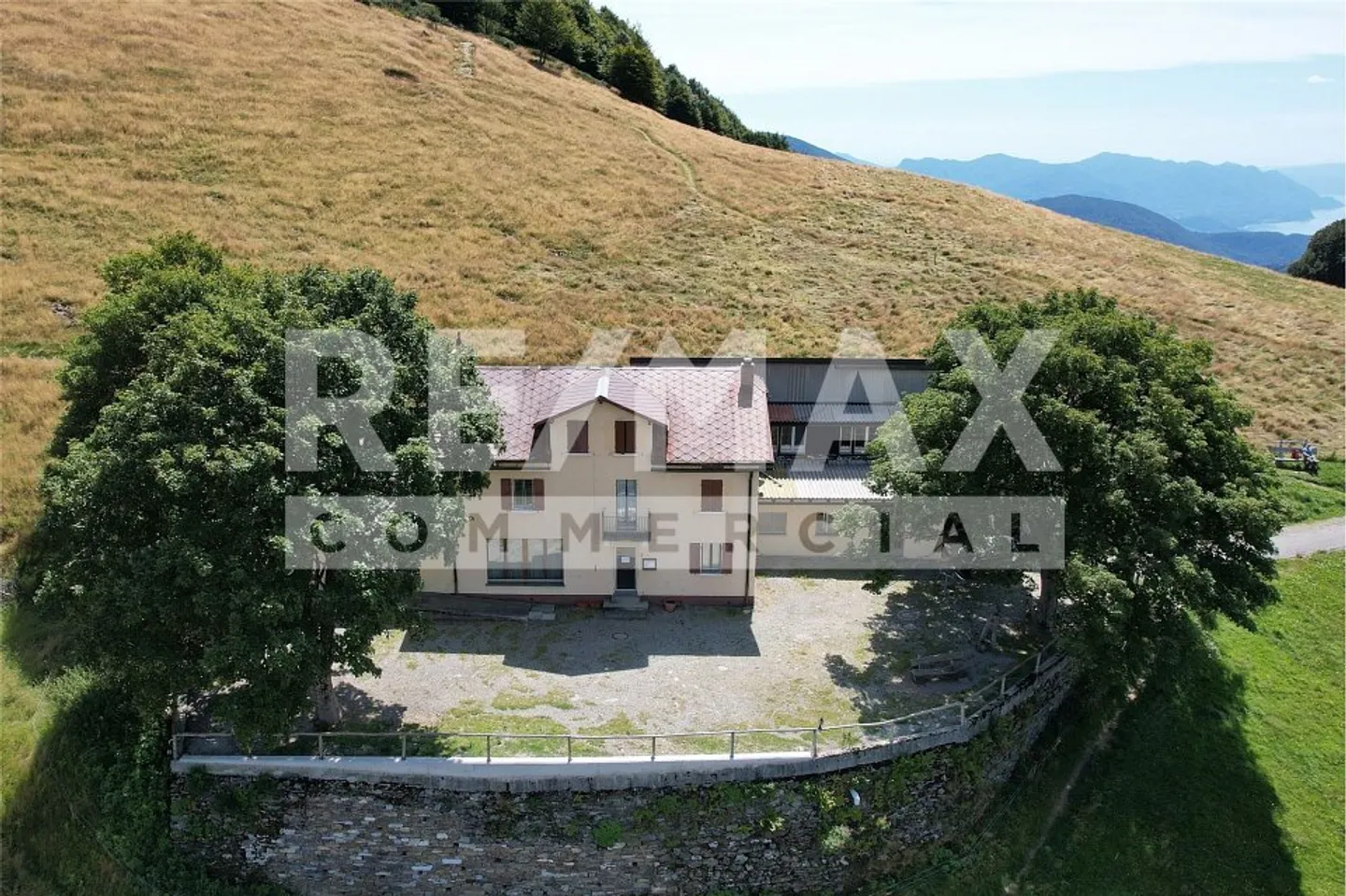 Restaurant avec chambres et auberge - Photo 2 sur 4