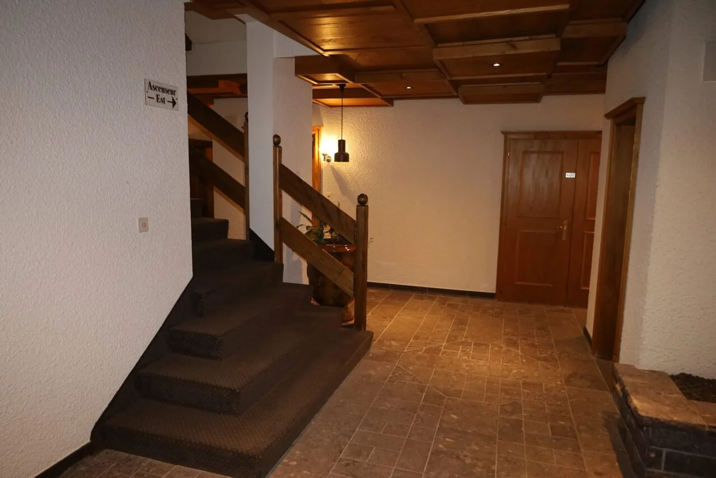 Magnificent 5.5-room apartment with a view of the golf course in Crans - Photo 22 of 23