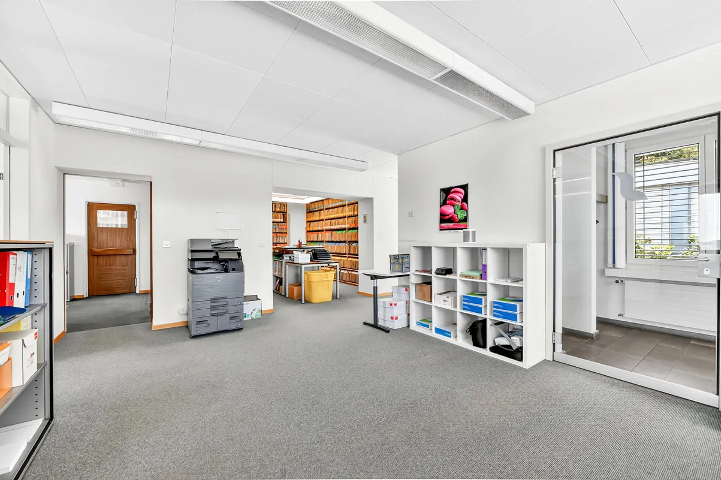 Proprietà residenziale e commerciale con potenziale di sviluppo versatile - Foto 4 di 47