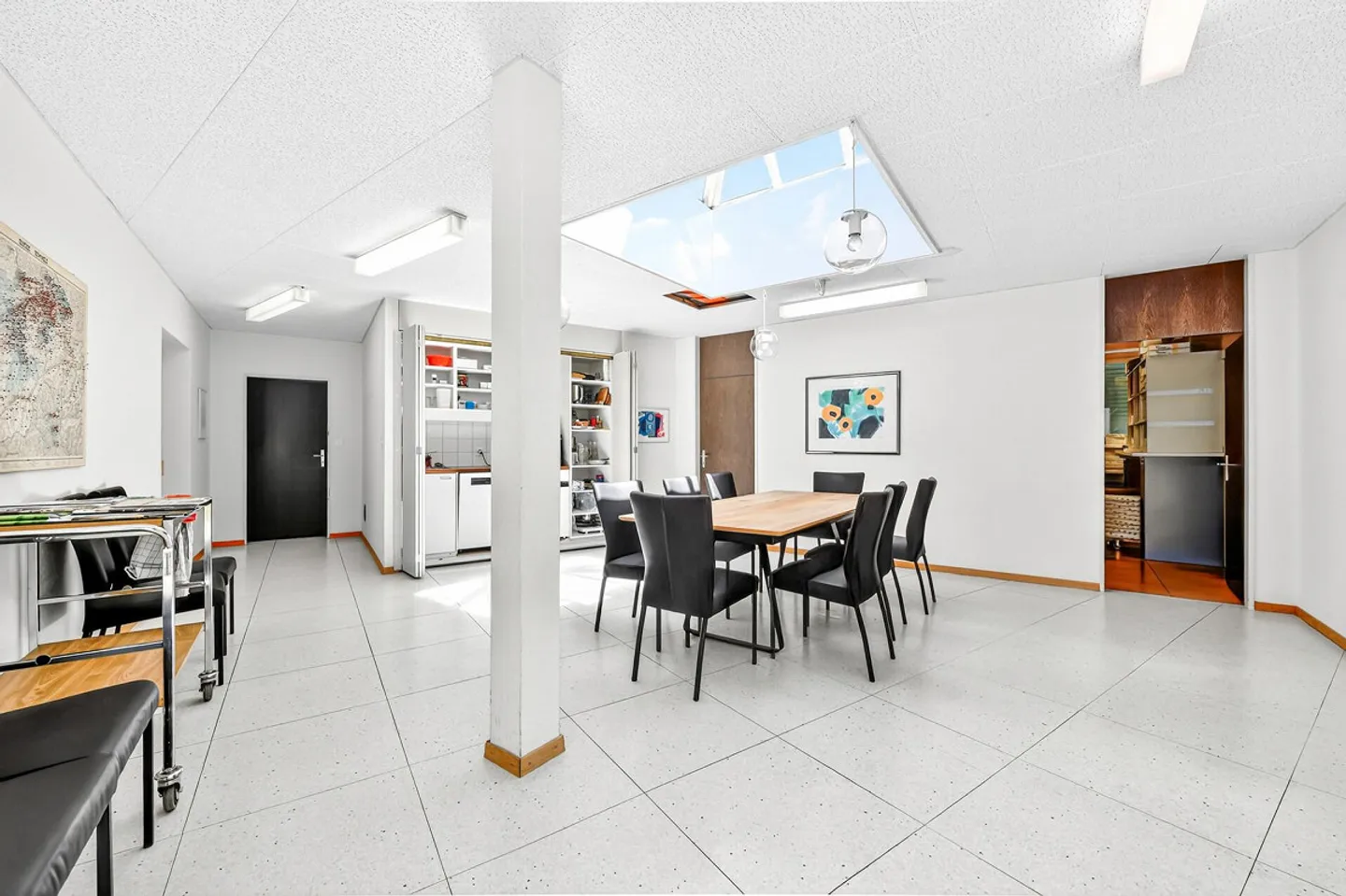 Proprietà residenziale e commerciale con potenziale di sviluppo versatile - Foto 9 di 47