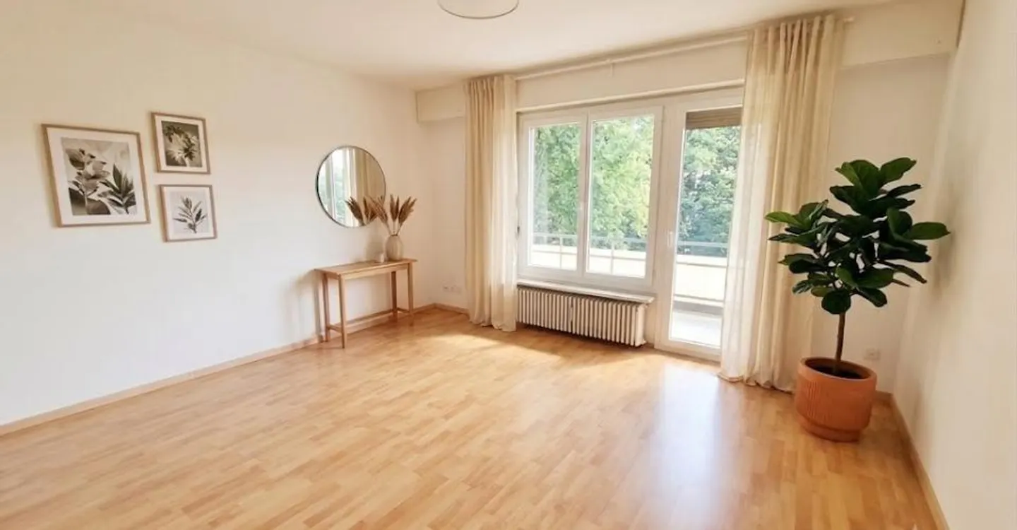 Charming 3-Room Apartment - Photo 1 of 6