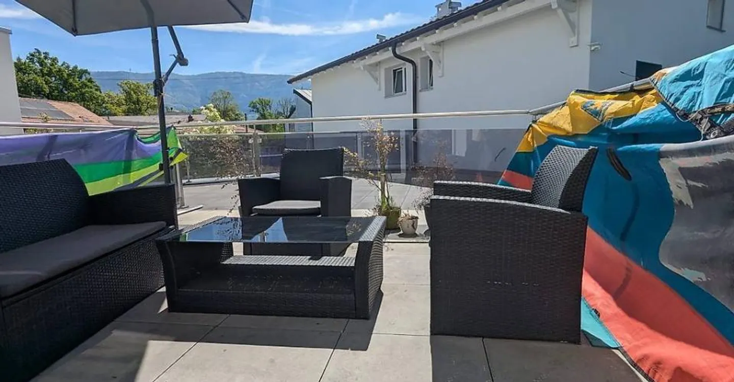 GRAND-LANCY - 3-Zimmer-Wohnung von +/- 60 m² mit Terrasse von 16 m² - Foto 1 von 4