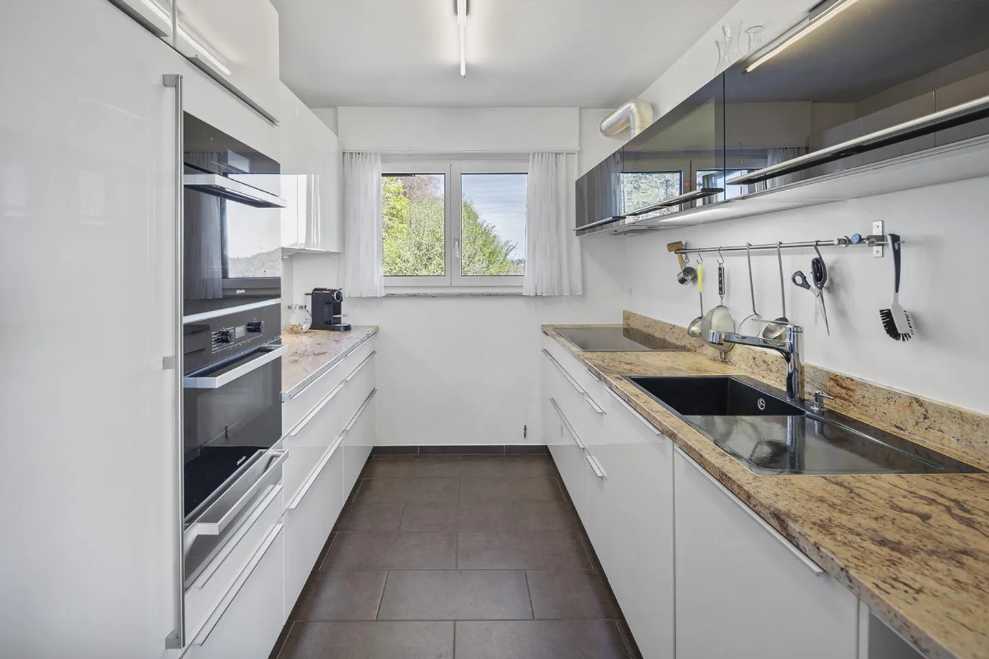 Charmantes Familienhaus mit Garten - Foto 9 von 15