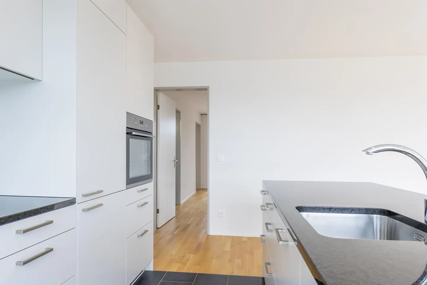 Un ampio appartamento attico cerca te! - Foto 4 di 12