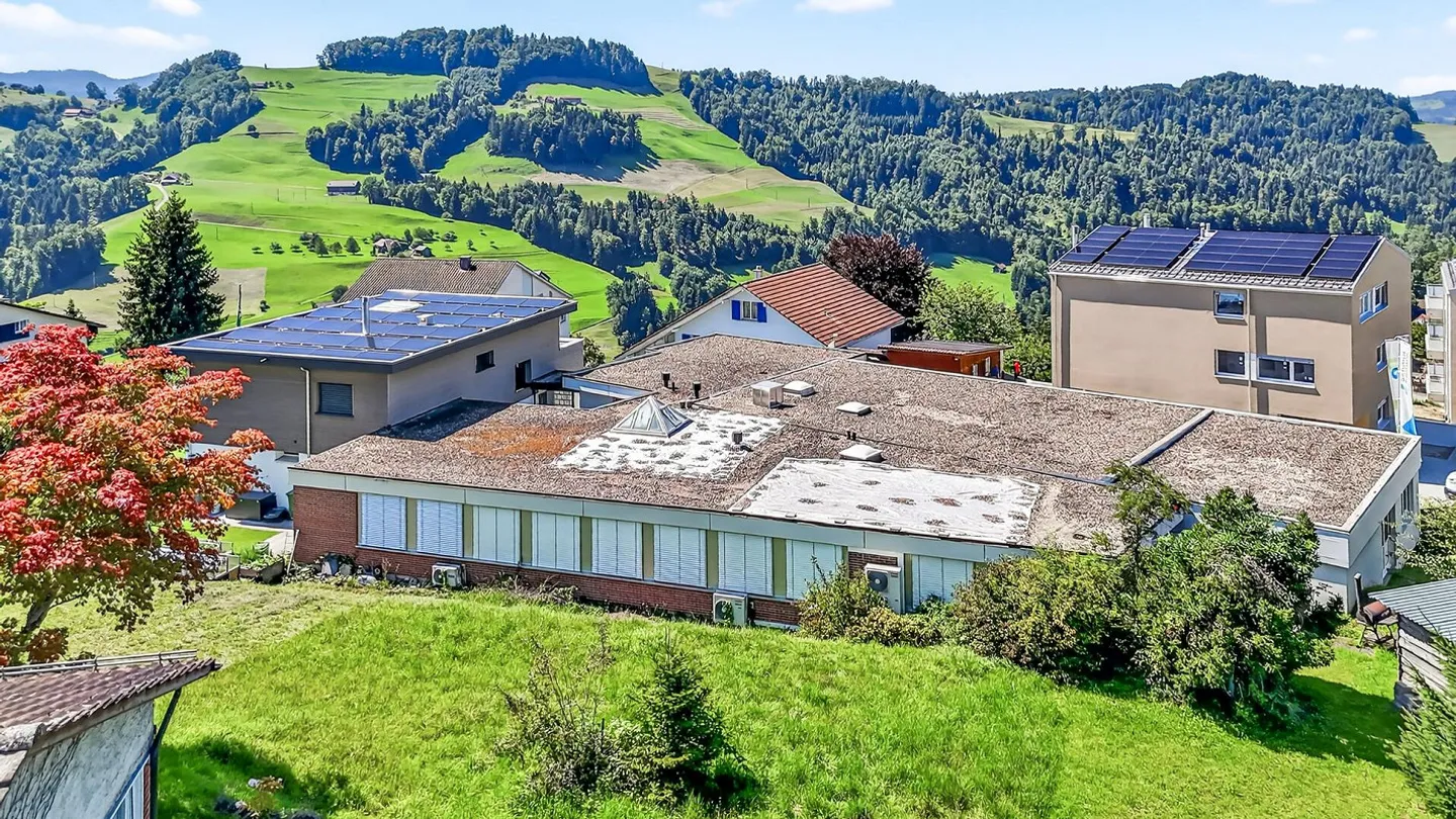 Proprietà residenziale e commerciale con potenziale di sviluppo versatile - Foto 41 di 47