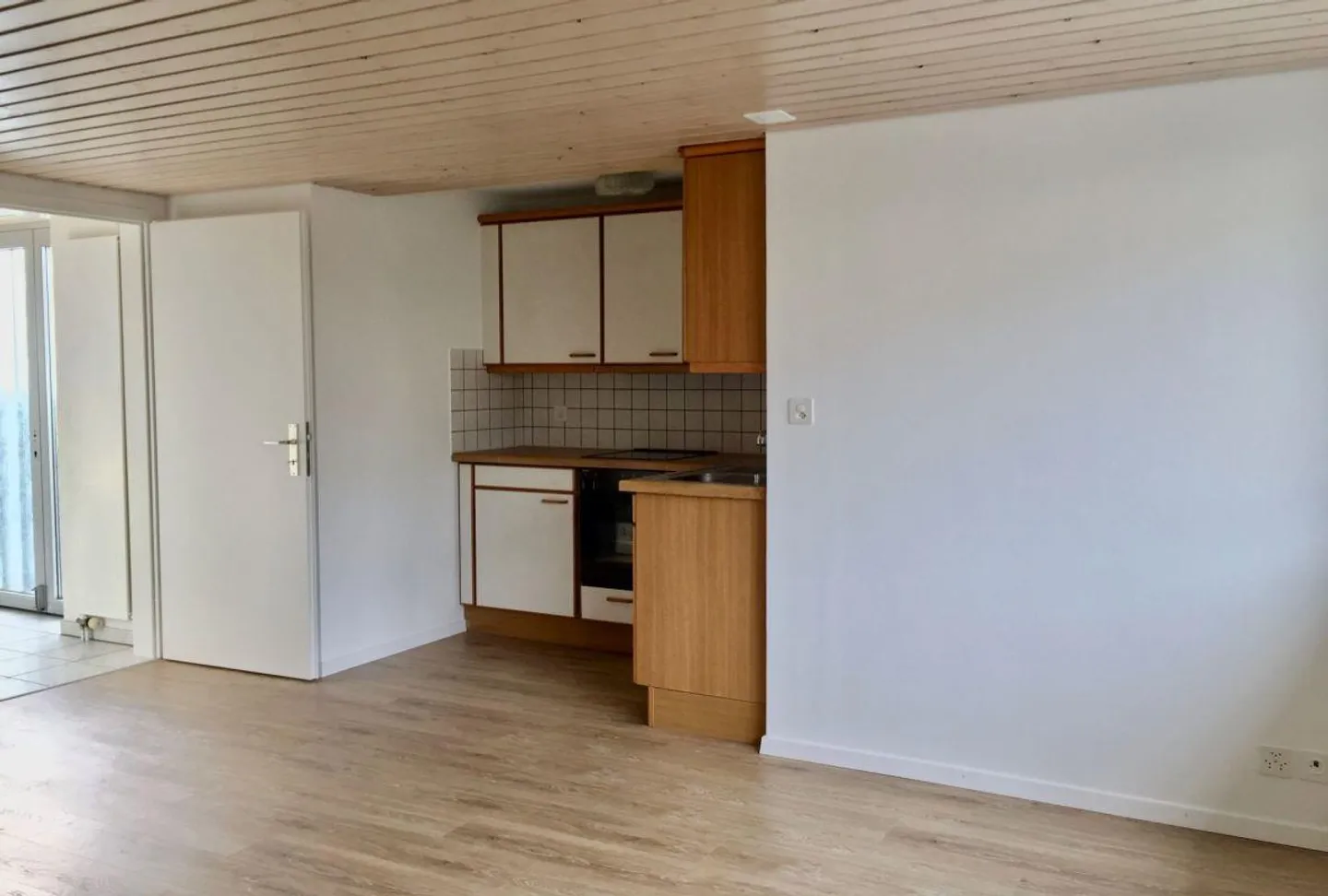 Appartement rénové de 2 ½ pièces - Photo 5 sur 8