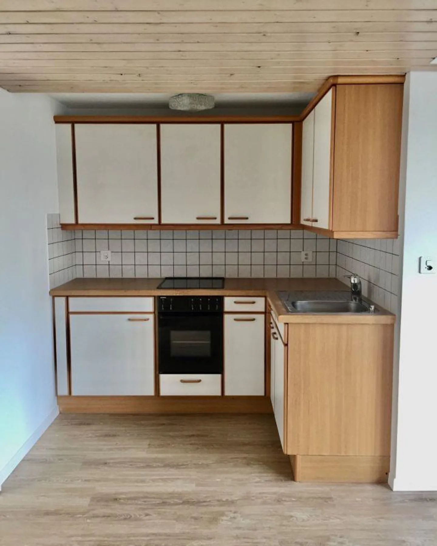 Appartement rénové de 2 ½ pièces - Photo 6 sur 8