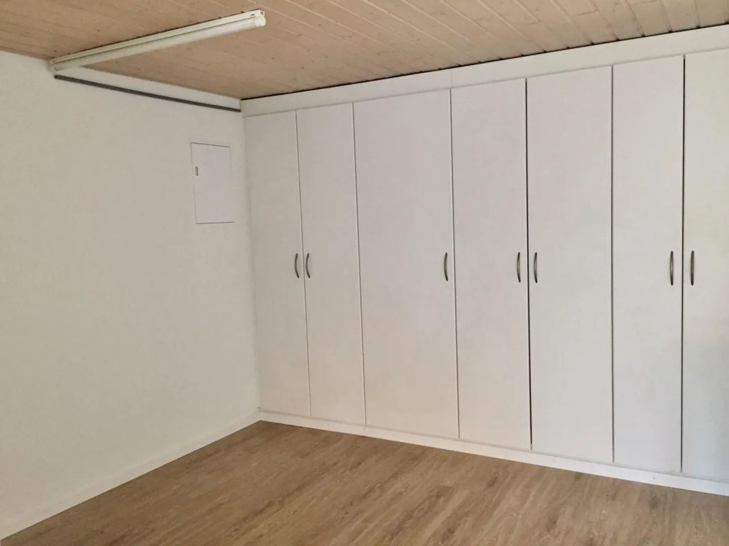 Appartement rénové de 2 ½ pièces - Photo 3 sur 8