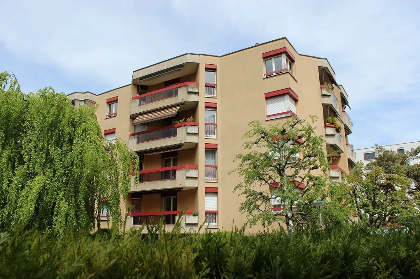 Quartiere tranquillo e verde vicino alla metropolitana - Foto 1 di 9