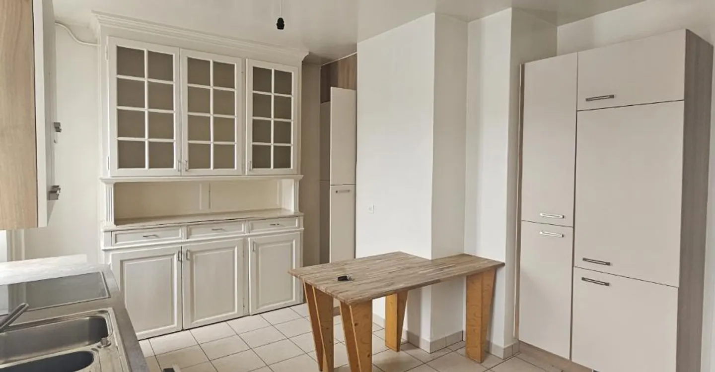 Appartamento di 6,5 stanze - Foto 1 di 14