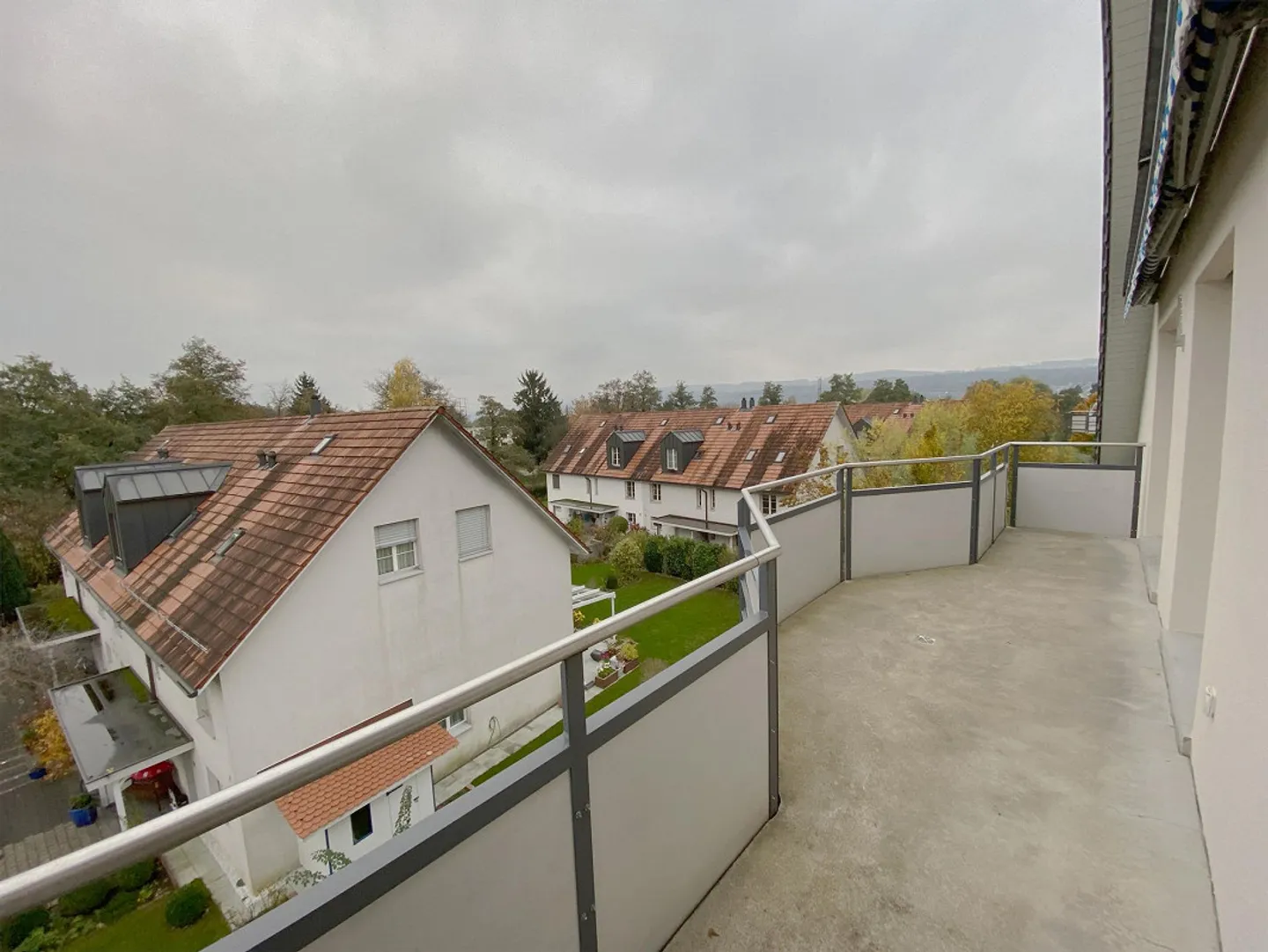 Your new home - modern attic apartment - Photo 5 of 11