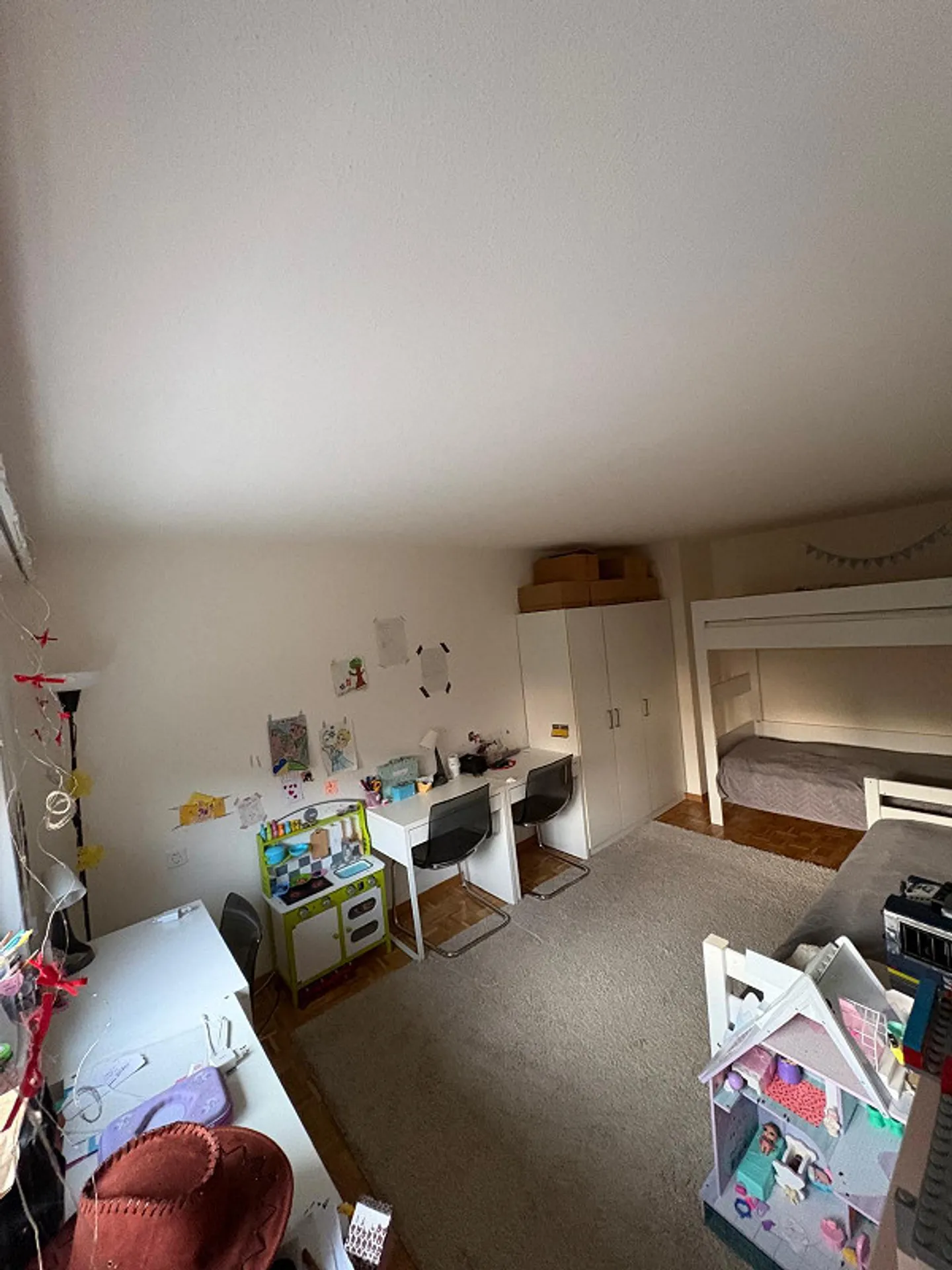 Charmante Wohnung mit Terrasse - Foto 3 von 10