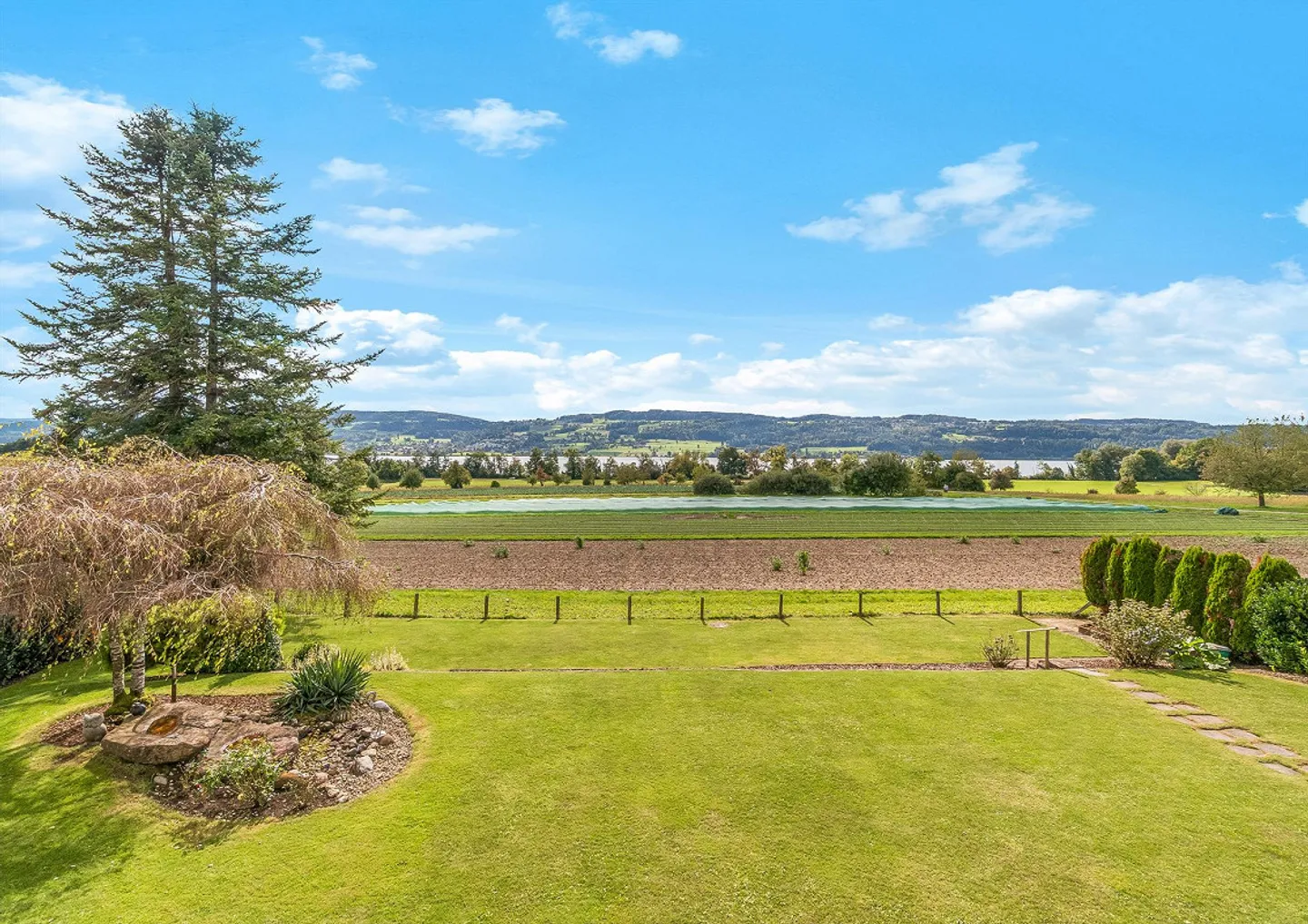 Idyllic Country Villa on Lake Greifen - Photo 2 of 5