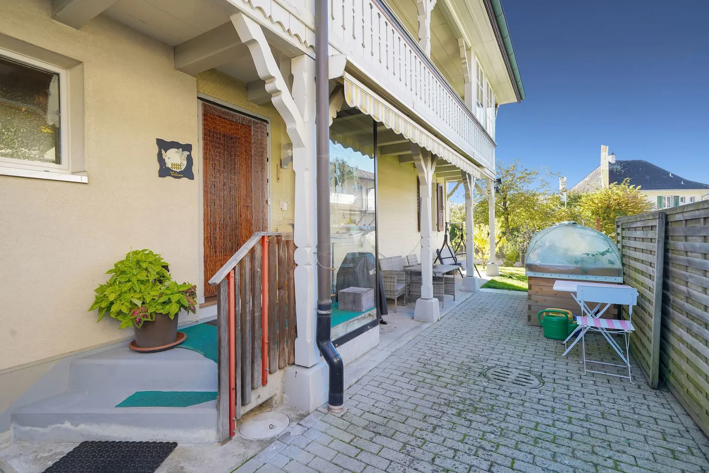 Appartamento al piano terra di 3,5 locali con ampio giardino paradisiaco - Foto 10 di 13