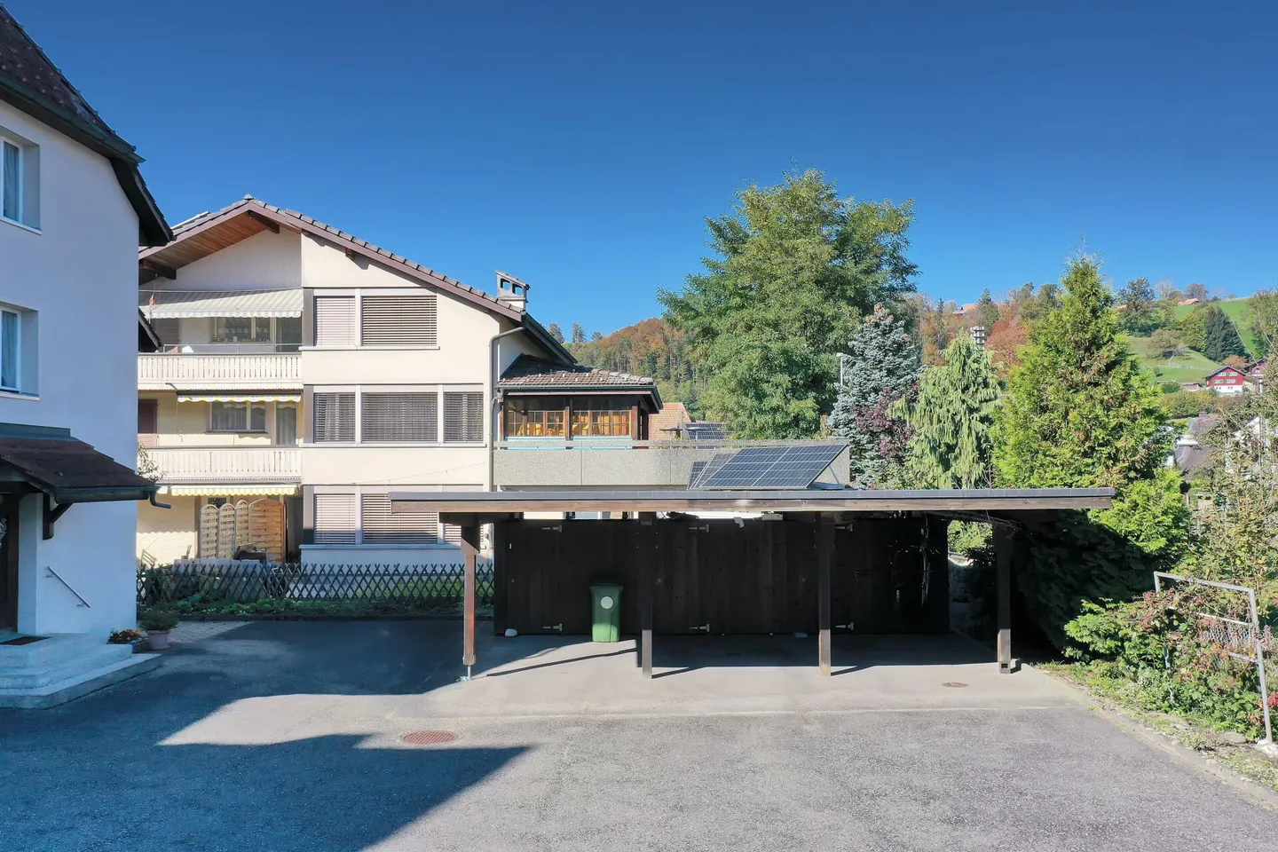 Appartamento al piano terra di 3,5 locali con ampio giardino paradisiaco - Foto 11 di 13