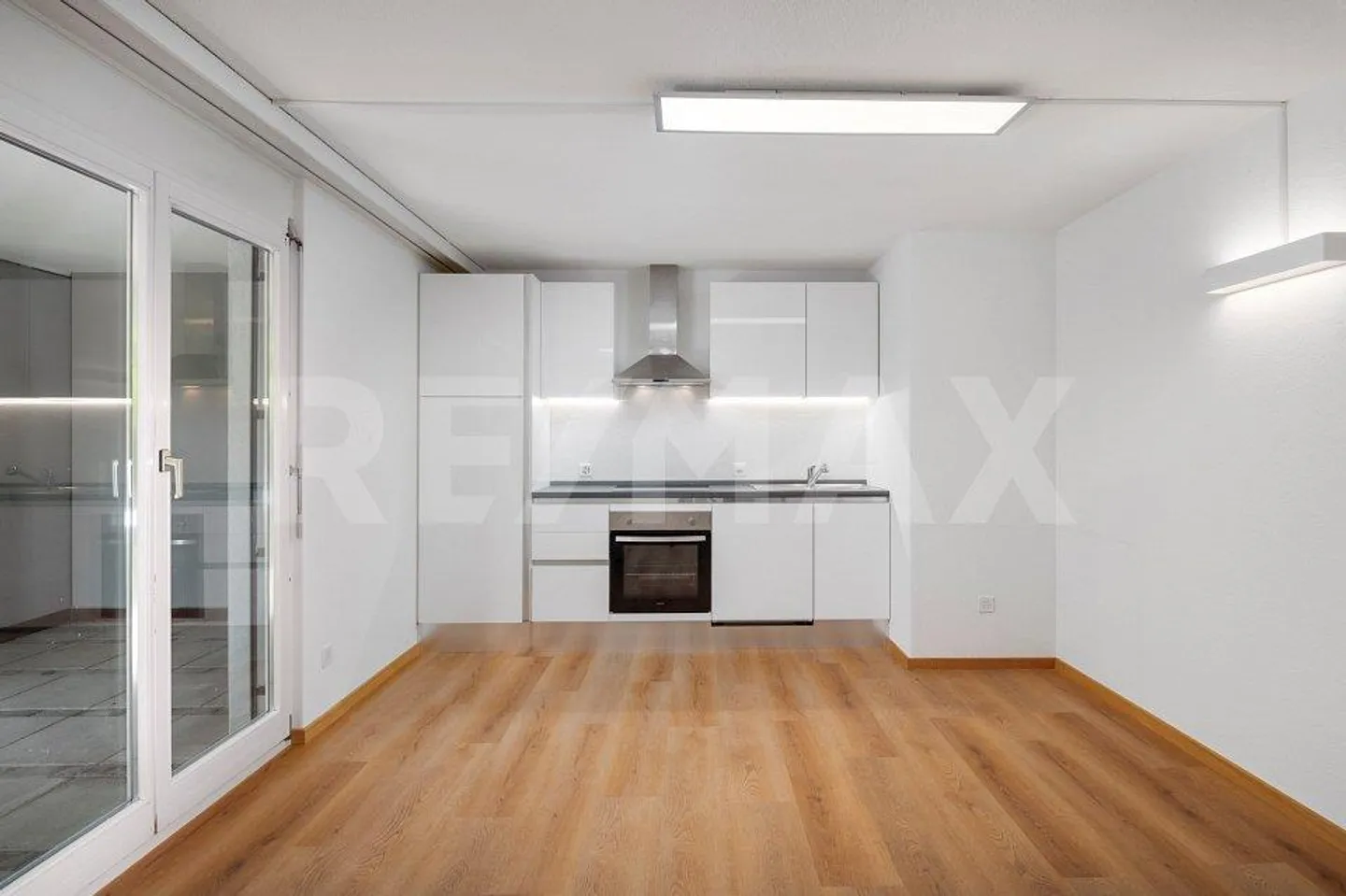 Vivere moderno immerso nella natura / Appartamento 4.5 stanze appena ristrutturato - Foto 13 di 13