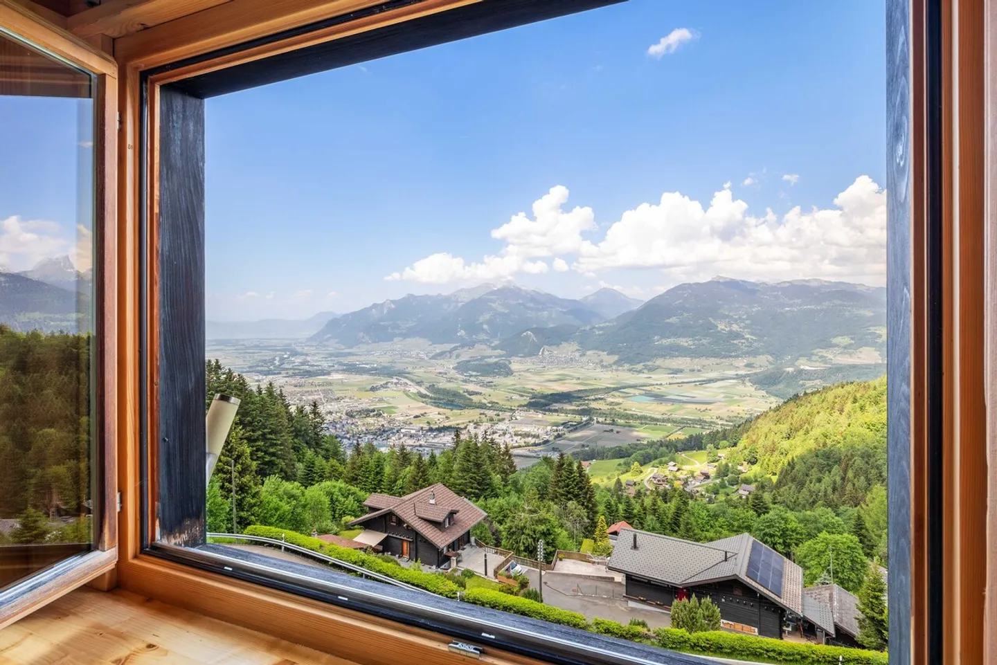 Chalet Incantevole con Vista Lago - Foto 4 di 23