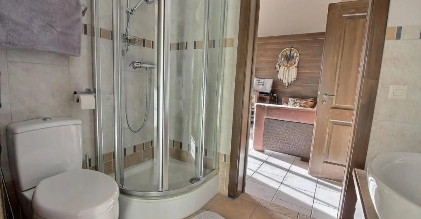 7-Room Chalet in Anzère - Photo 13 of 13