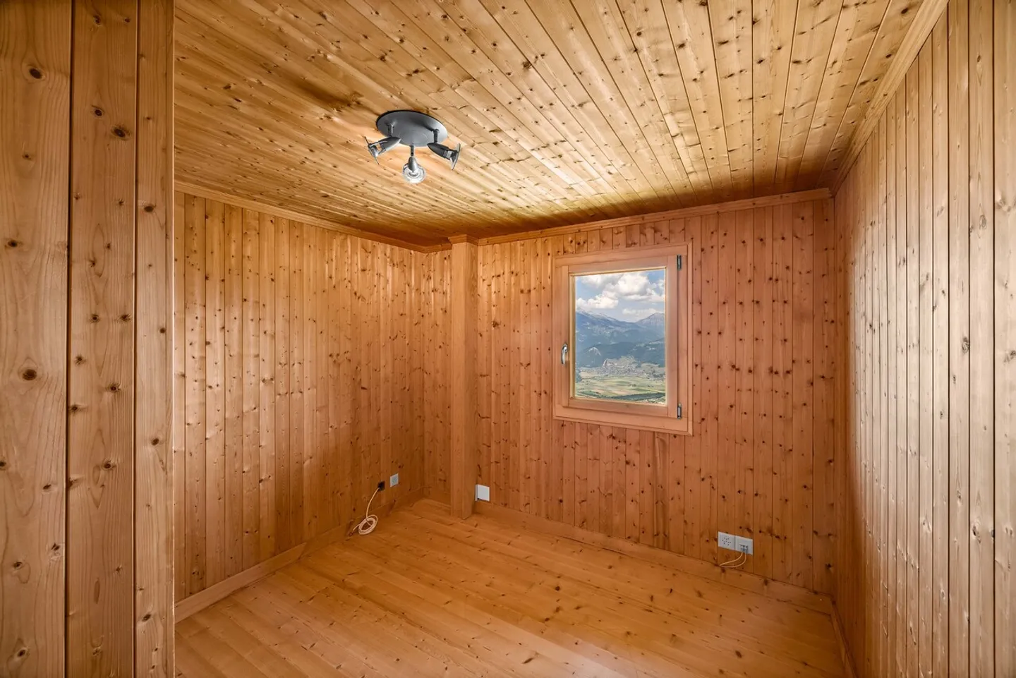 Chalet Incantevole con Vista Lago - Foto 12 di 23