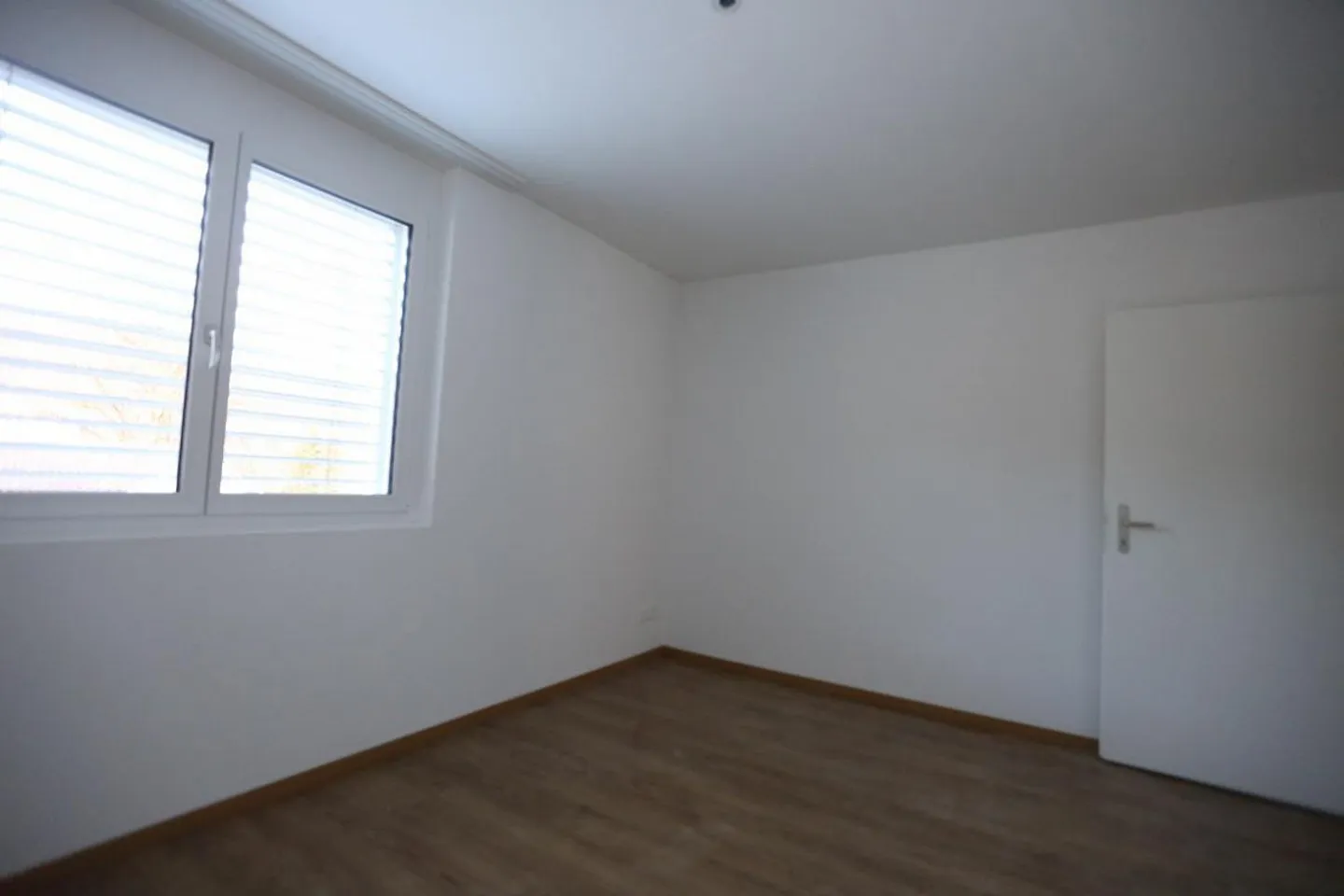 Child-friendly, very quiet, train station nearby, modern, sunny - Photo 6 of 11