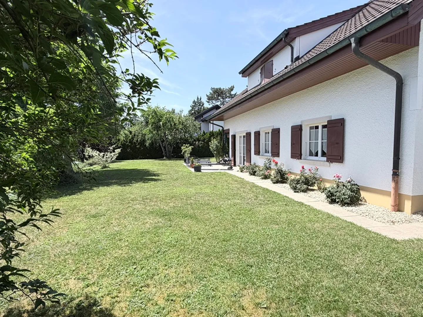Villa architecturale avec vue imprenable - Photo 3 sur 13