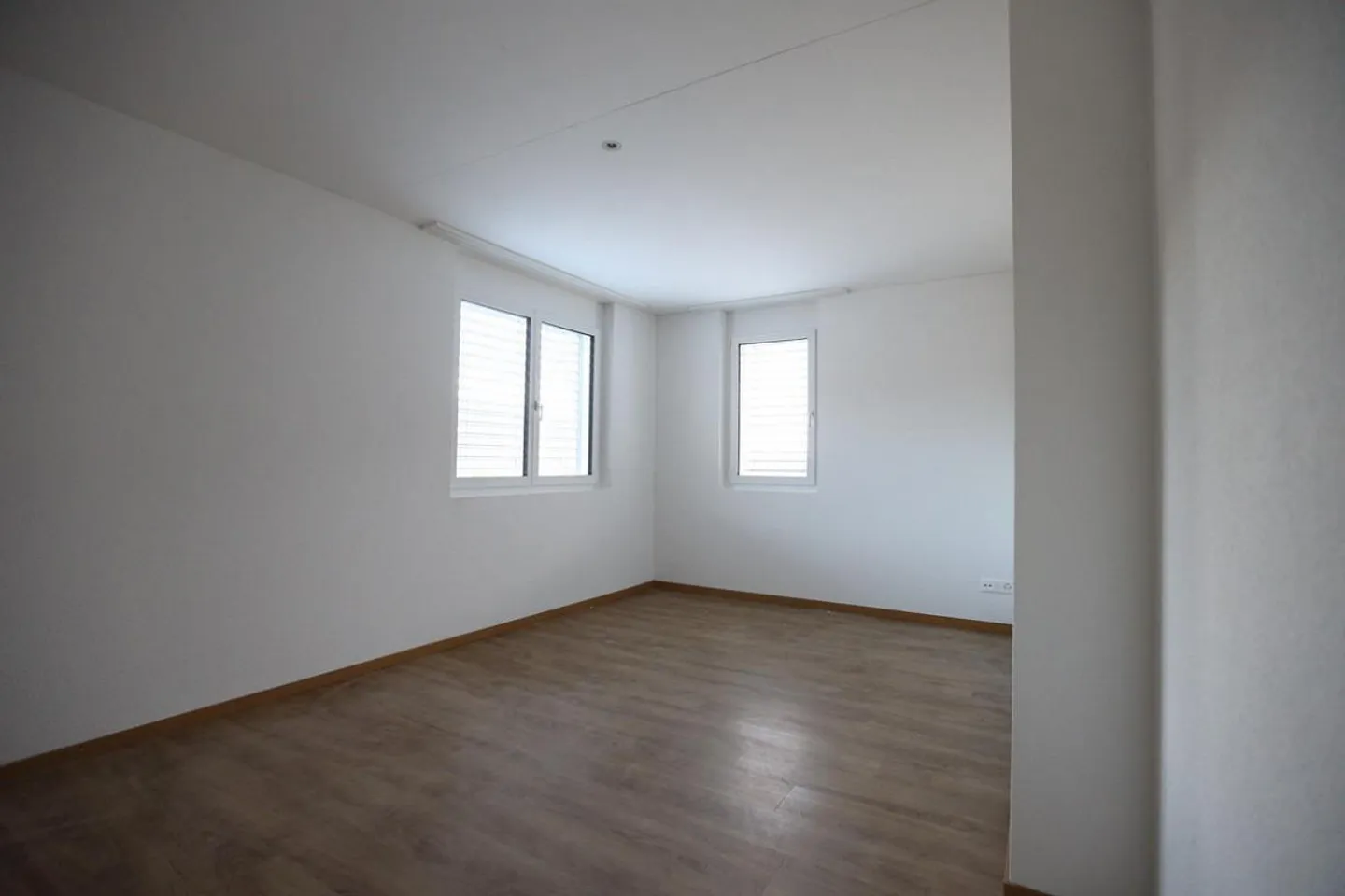 Child-friendly, very quiet, train station nearby, modern, sunny - Photo 7 of 11