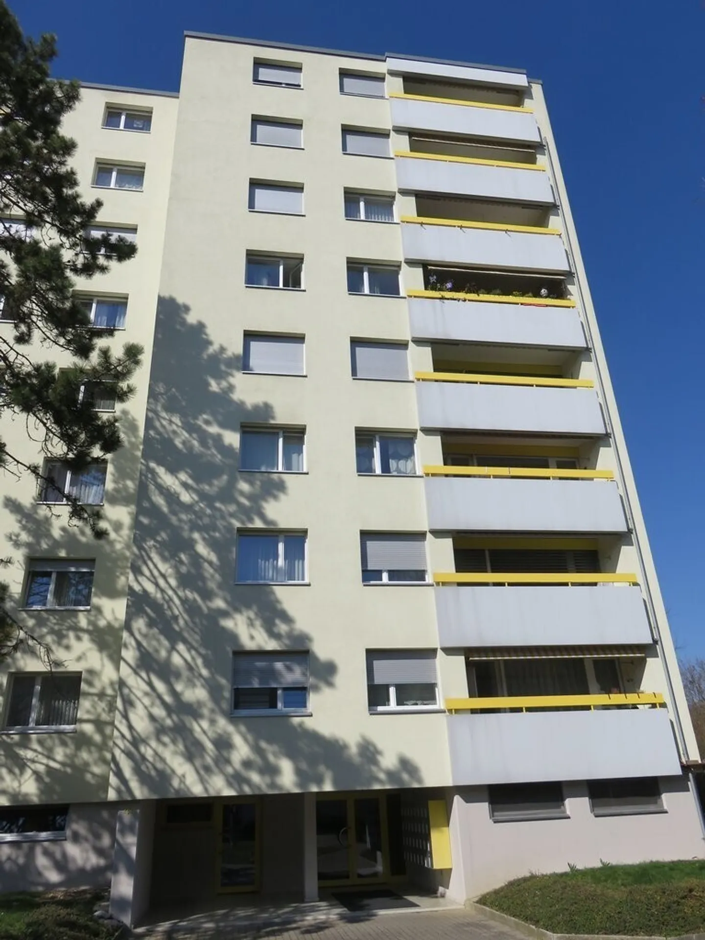 Vivere spazioso a Therwil - Foto 1 di 9