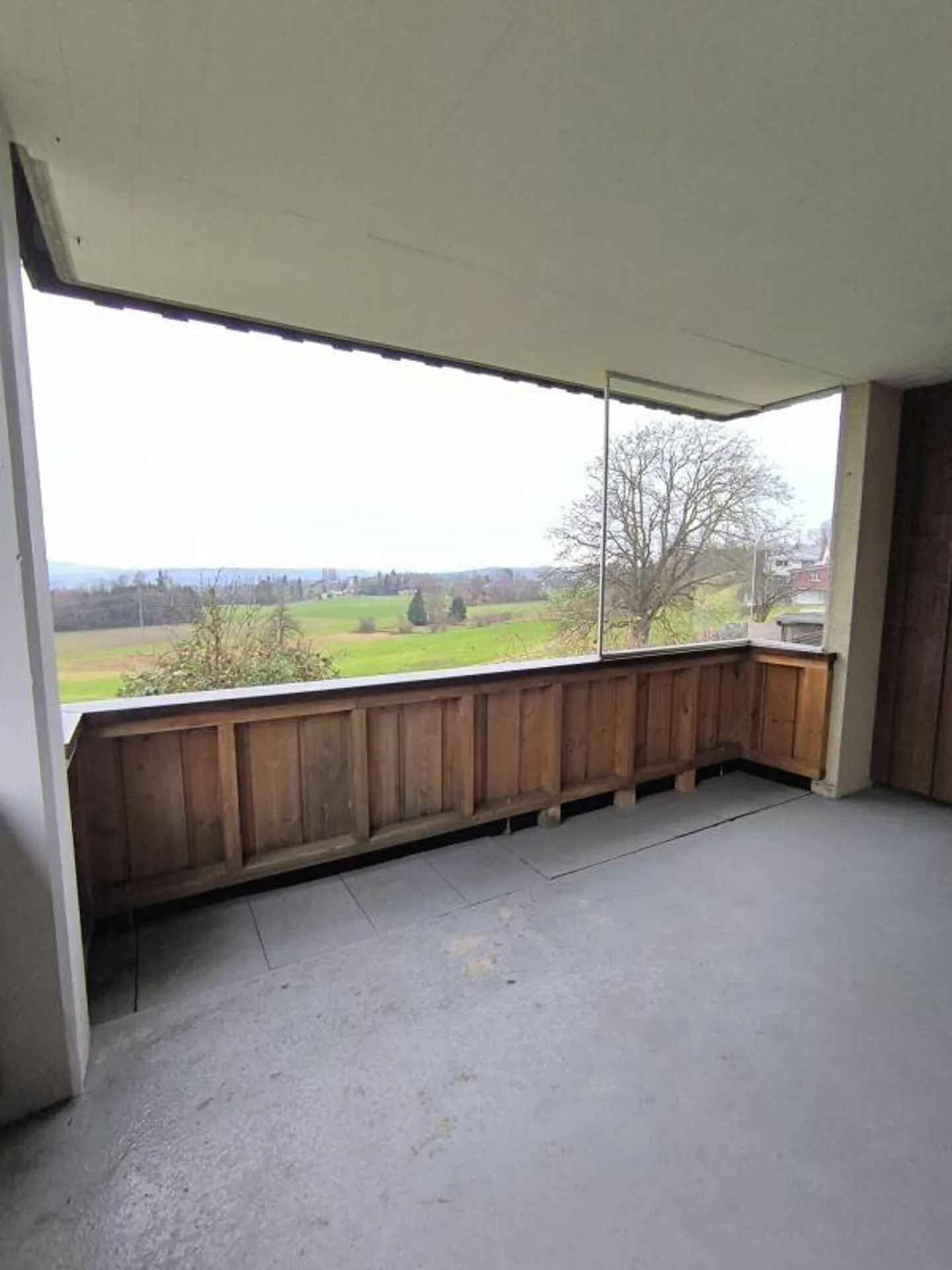 Appartamento 4.5 stanze con nuova cucina e nuovo bagno - Foto 4 di 5