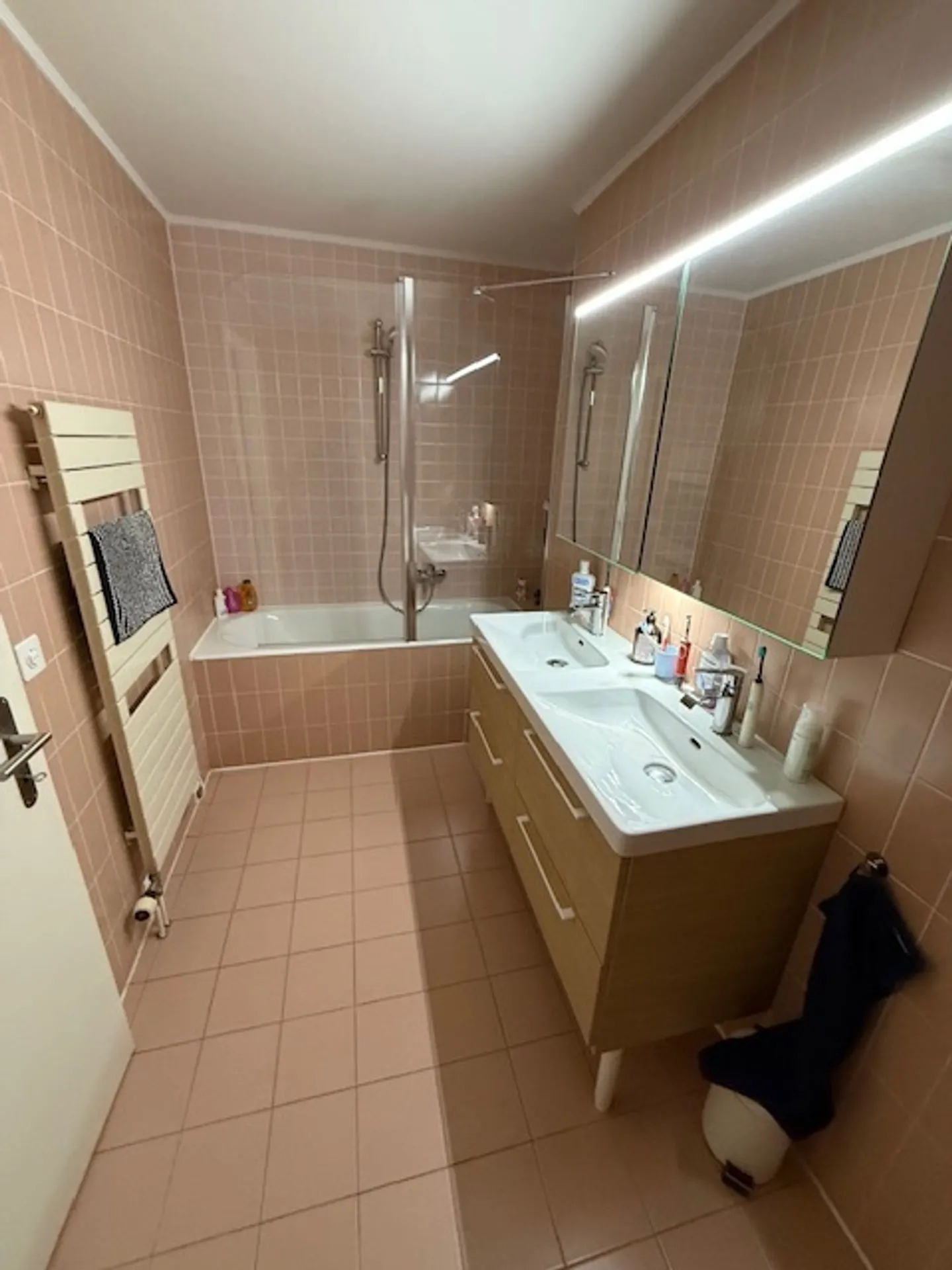 Zu vermieten - 4,5-Zimmer-Wohnung - 130m2 + Terrasse und Balkon - La Croix-Lutry - Foto 16 von 21