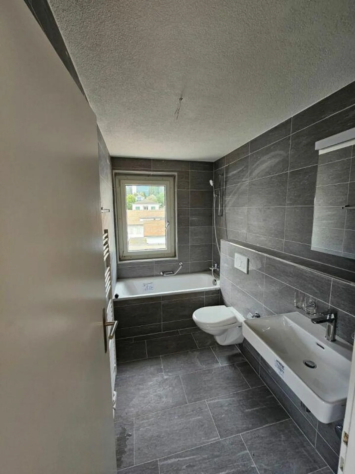 Newly renovated 5.5 room apartment - Photo 11 of 11