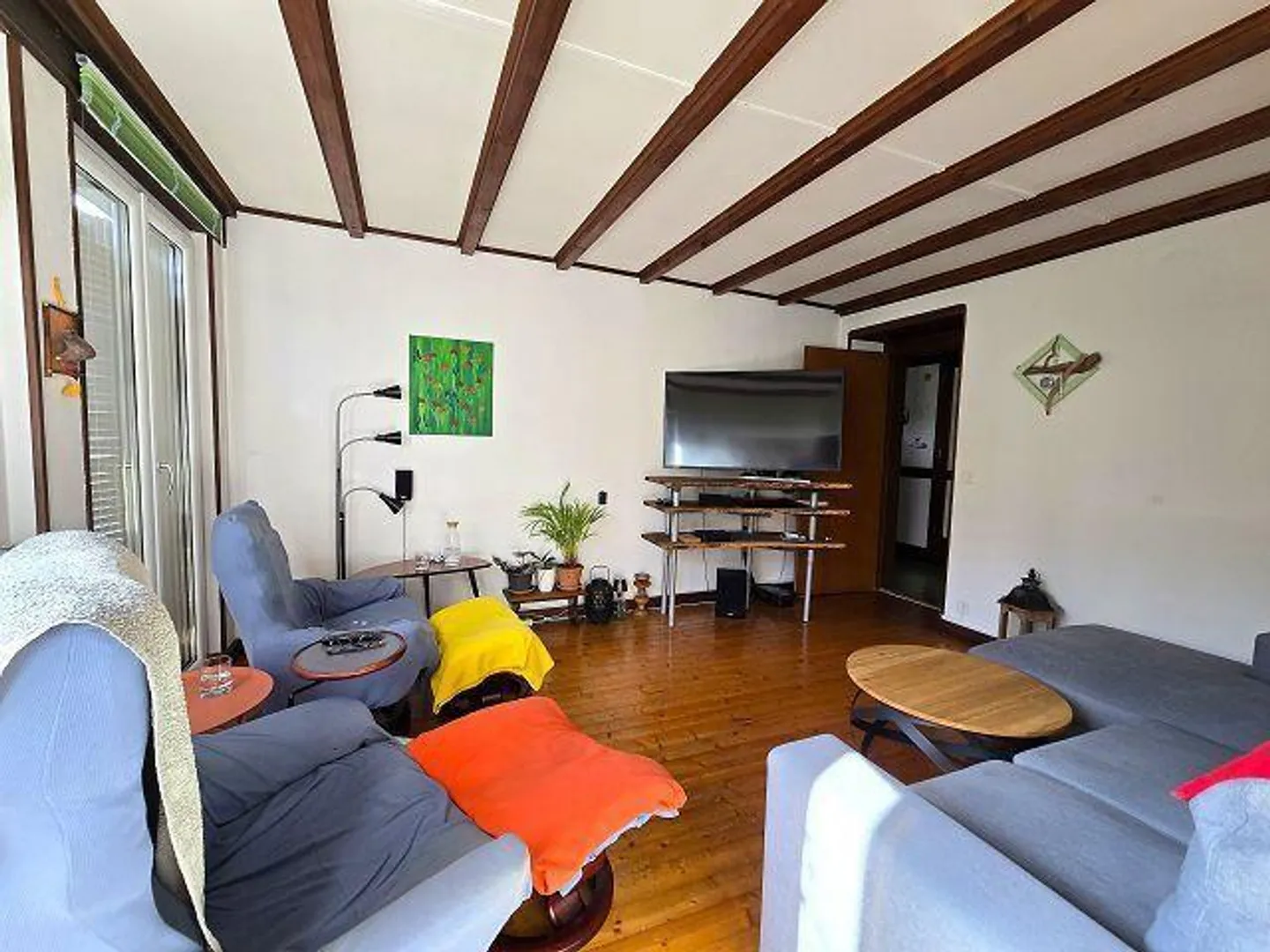 Casa rustica nel nucleo con grande giardino - Foto 3 di 48