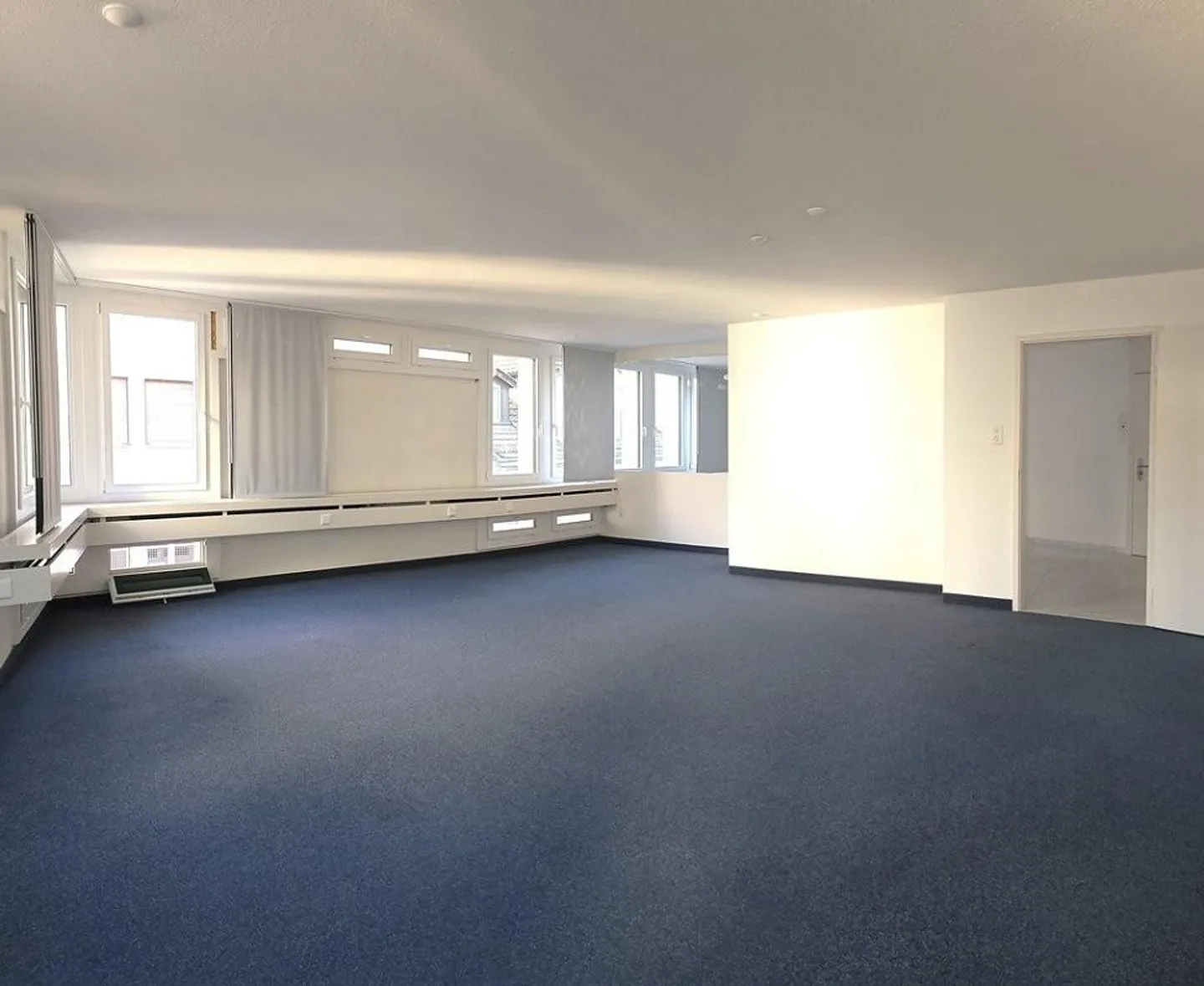Affordable Office, Training, Beauty Premises - Right in the Center - Photo 5 of 6