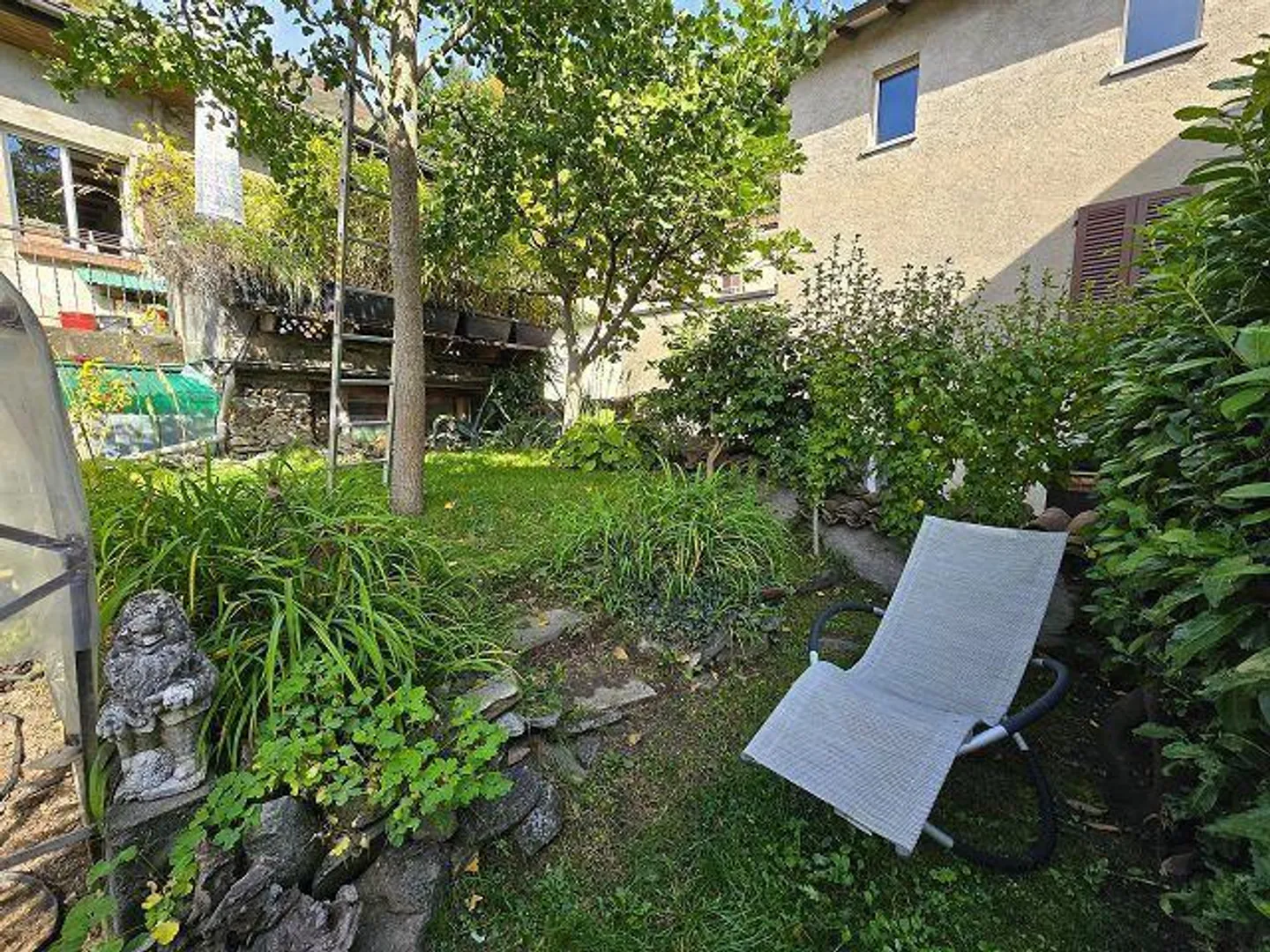 Casa rustica nel nucleo con grande giardino - Foto 29 di 48
