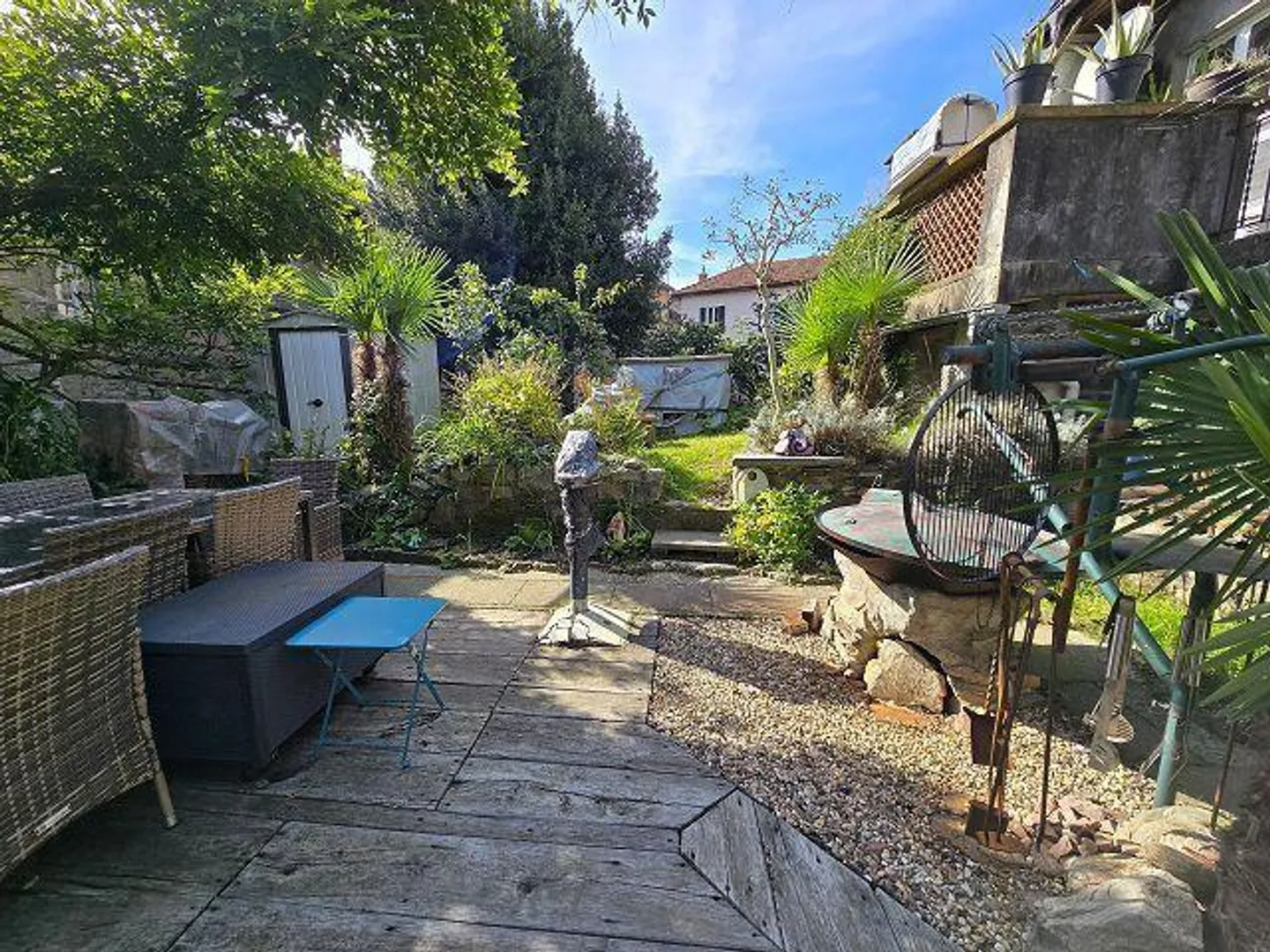 Casa rustica nel nucleo con grande giardino - Foto 35 di 48