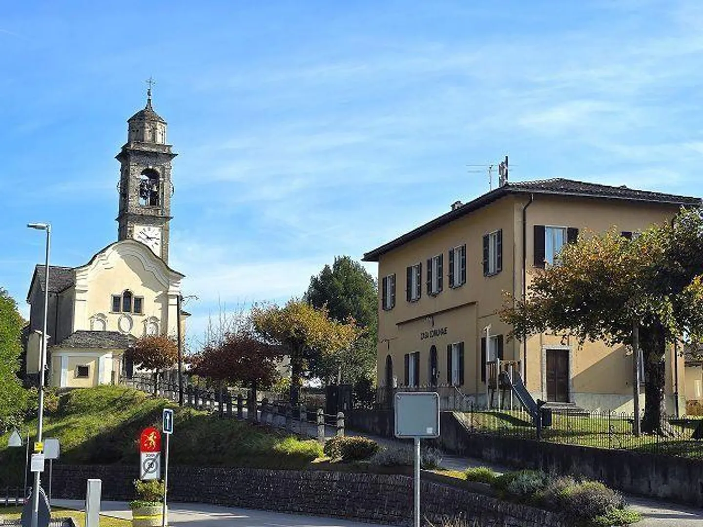 Casa rustica nel nucleo con grande giardino - Foto 39 di 48