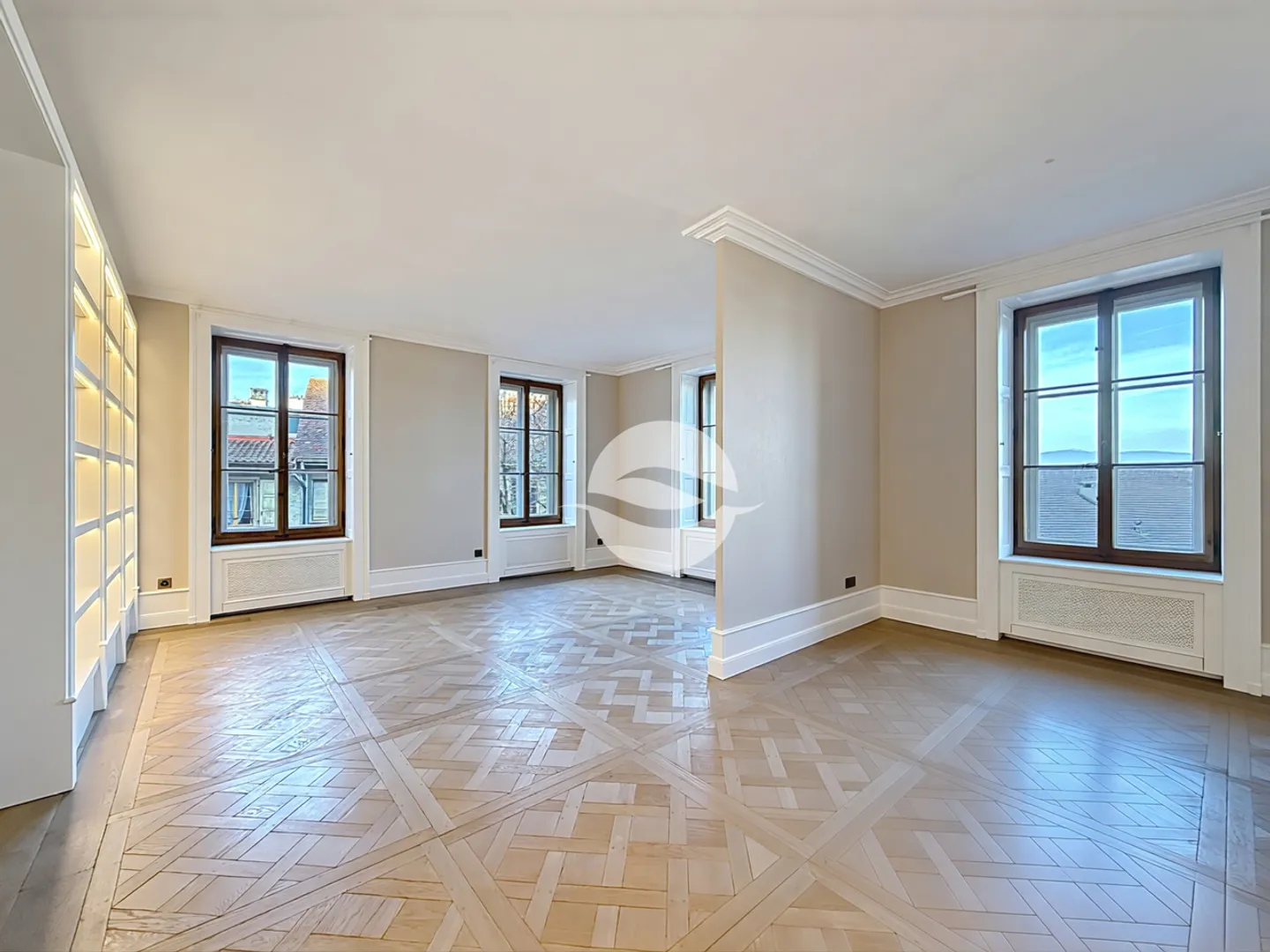 6-Zimmer-Wohnung - Foto 3 von 10