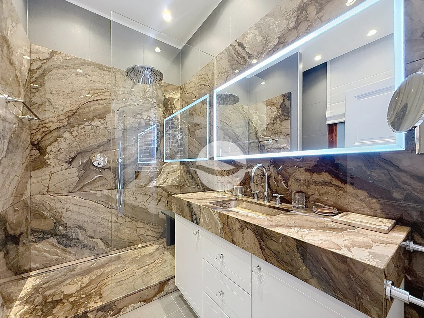 6-Zimmer-Wohnung - Foto 9 von 10