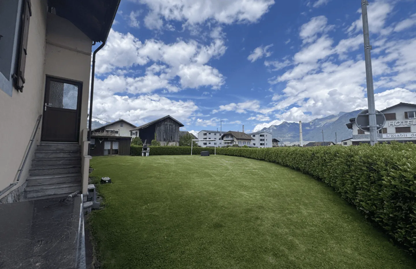 Entwicklungsgelegenheit - Behausbare Farm + Scheune zu entwickeln - Collombey - Foto 5 von 8