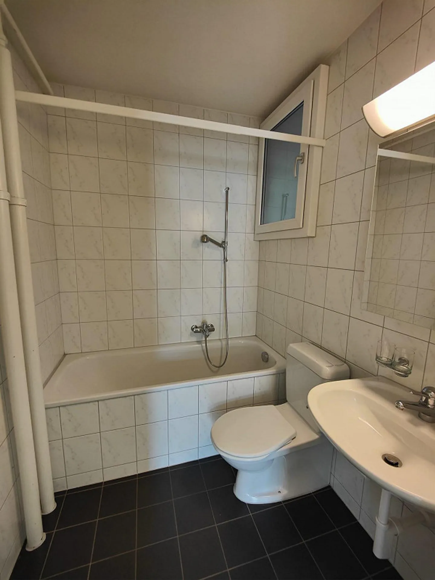 Vivre au calme dans le quartier de Sandrain Appartement 1 pièce pour étudiants - Photo 4 sur 4