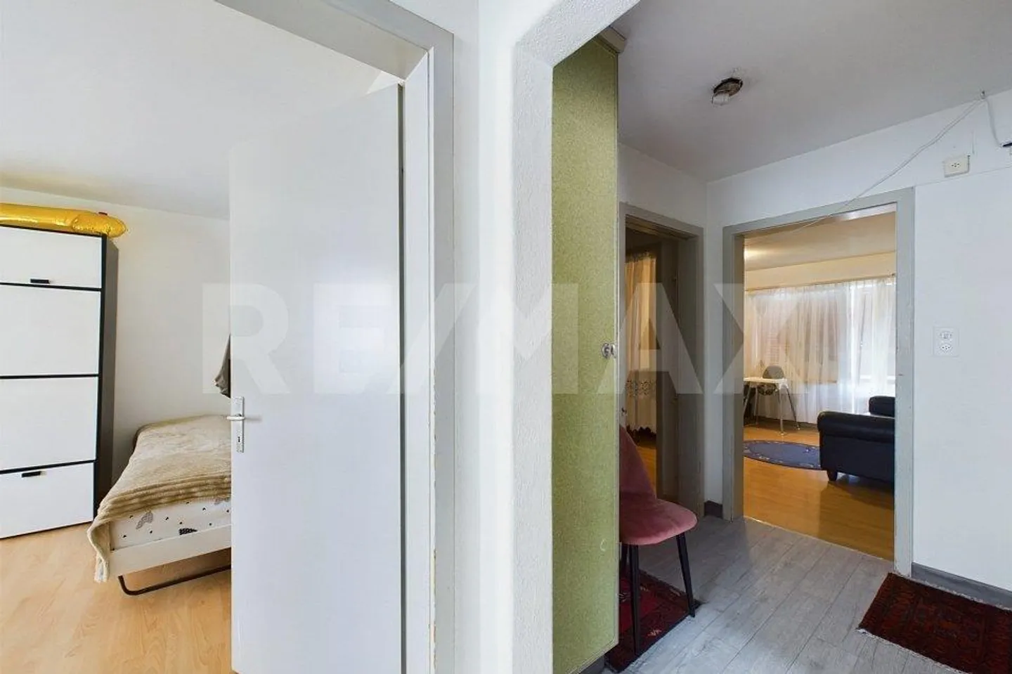 Casa plurifamiliare con 3 appartamenti - Il tuo investimento in un attraente... - Foto 4 di 13