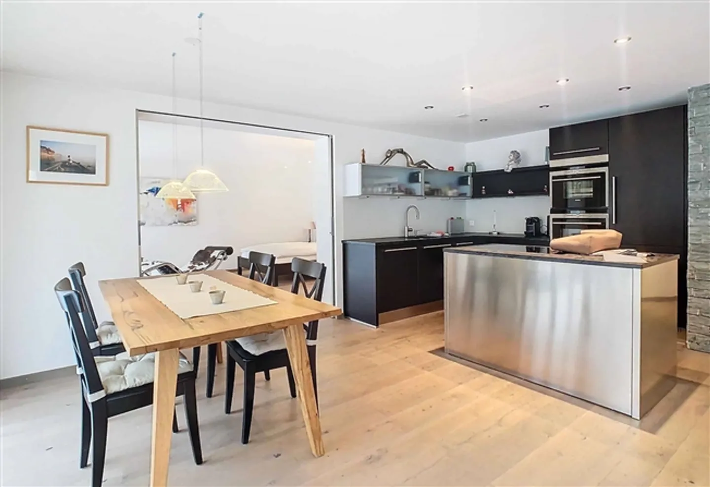 Dreamy 3.5-Room Apartment with Matterhorn View - Photo 4 of 13