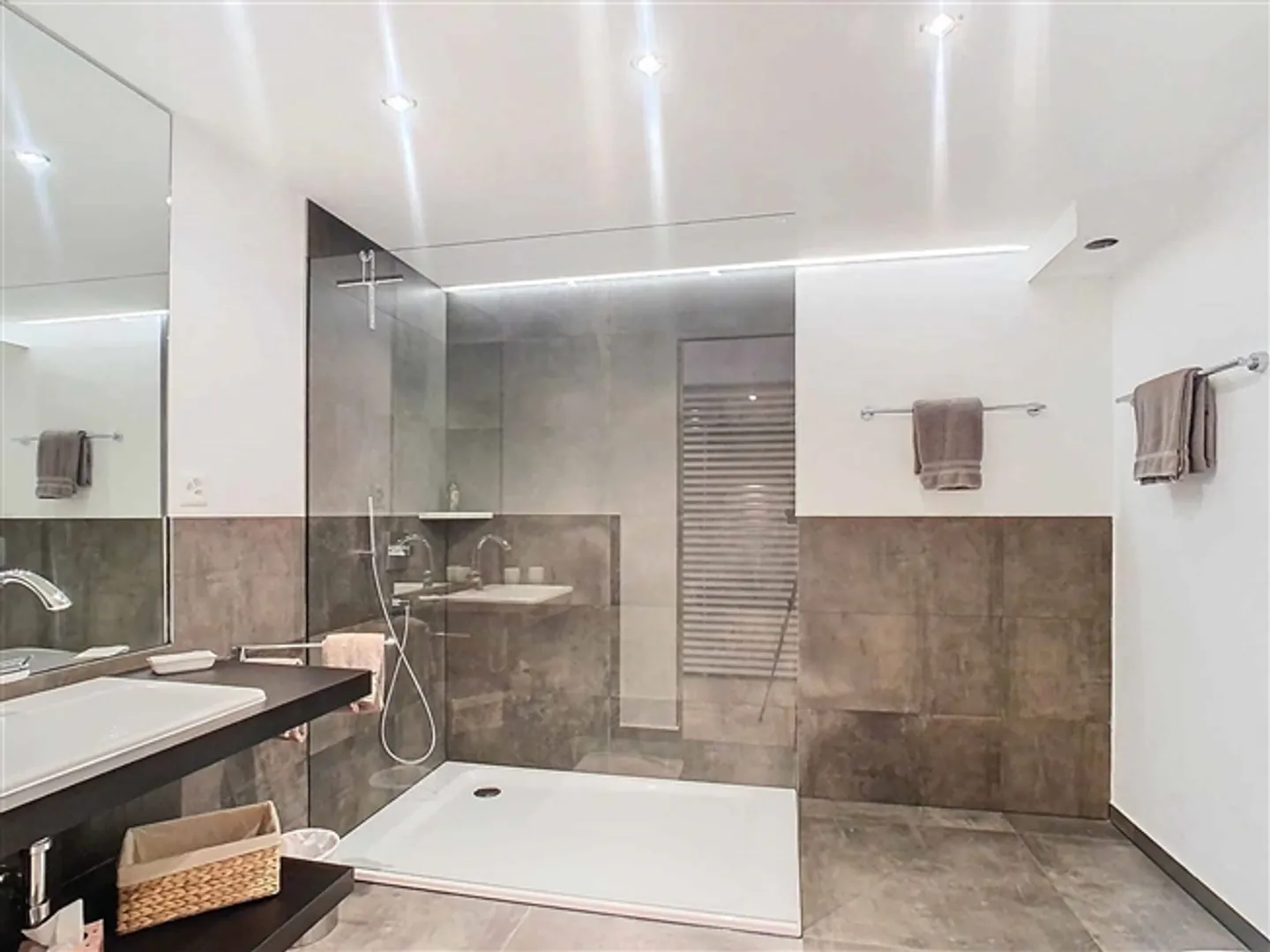 Dreamy 3.5-Room Apartment with Matterhorn View - Photo 7 of 13