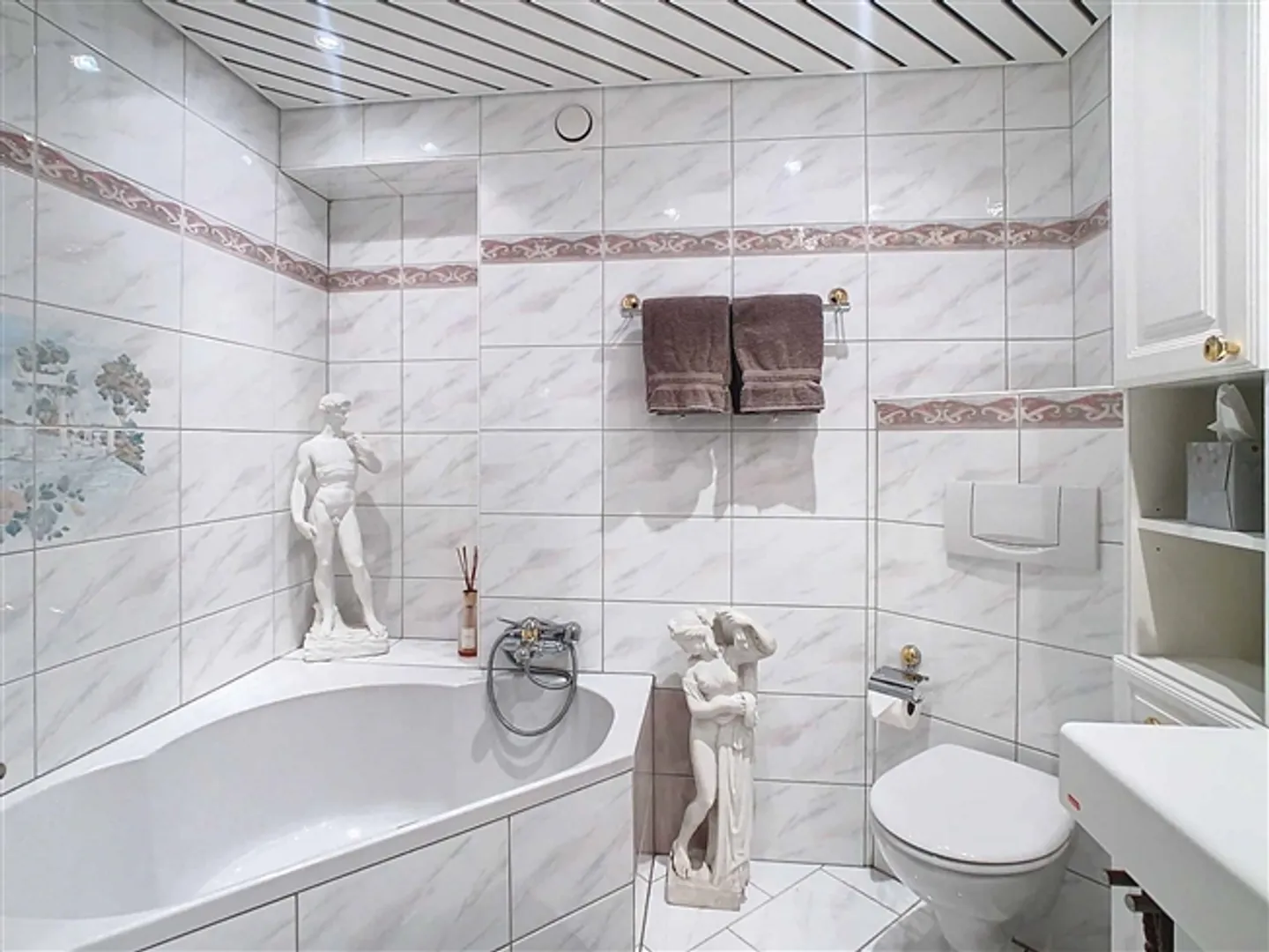 Dreamy 3.5-Room Apartment with Matterhorn View - Photo 9 of 13