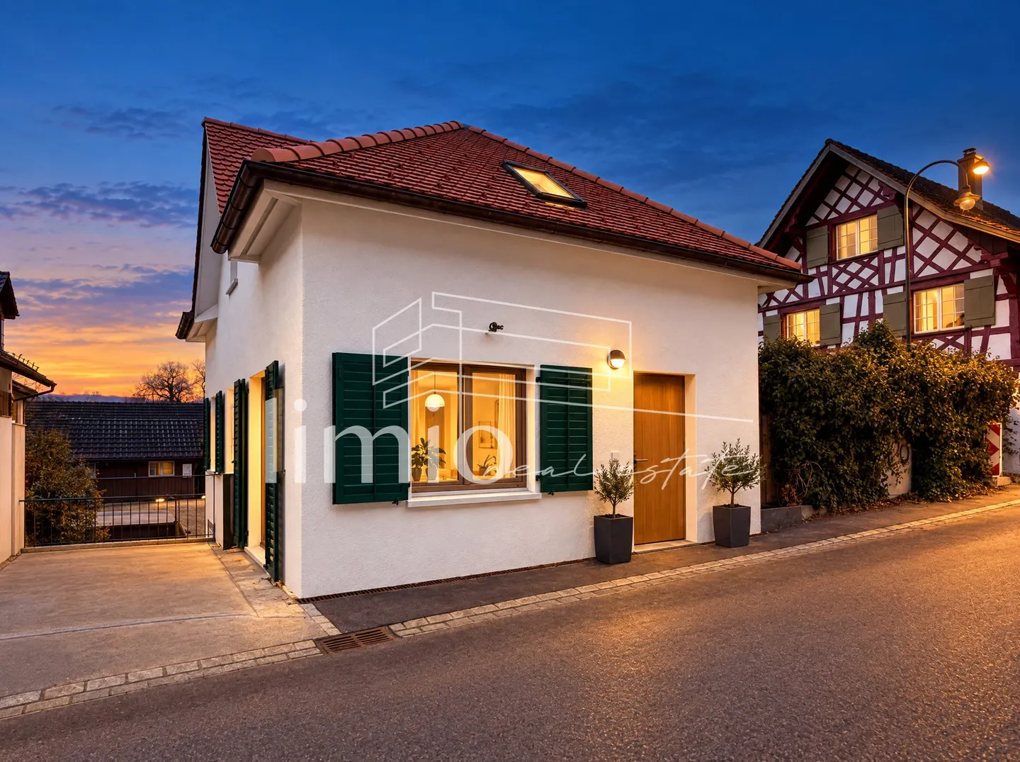 Casa unifamiliare moderna - Foto 1 di 12