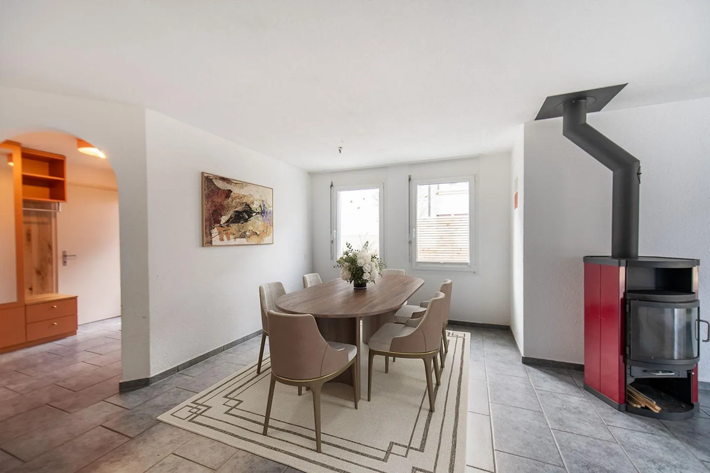 Arrive and feel at home: 6.5-room semi-detached house in a family-friendly residential area - Photo 6 of 13