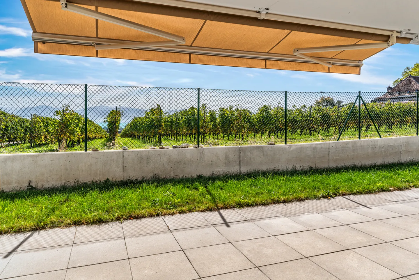 Neues Apartment im Herzen der Weinberge, Terrasse und Garten mit Aussicht - Foto 3 von 10